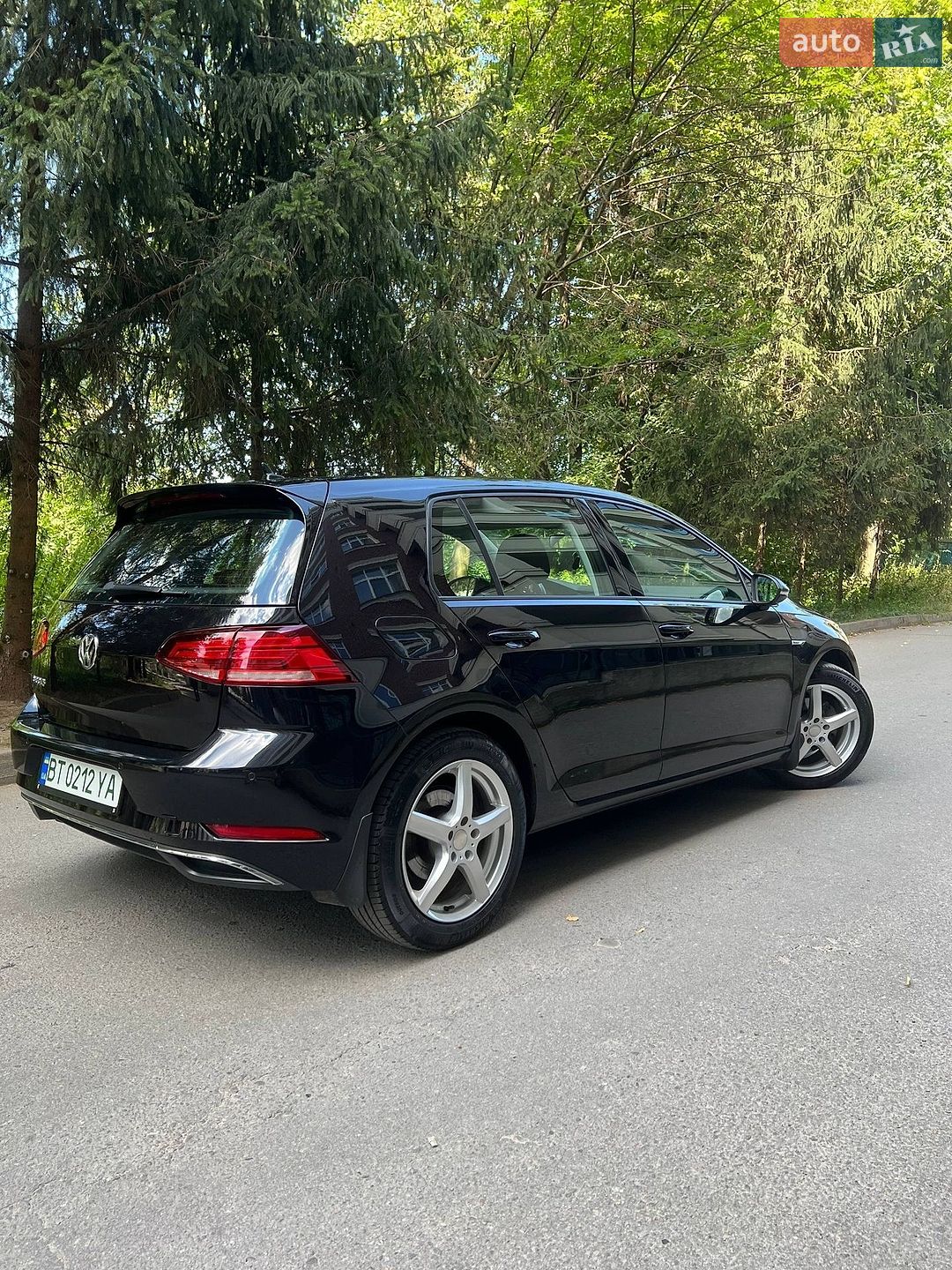 Volkswagen e-Golf 2018 VIN WVWZZZAUZJW909633 фото оголошення 17 з 30