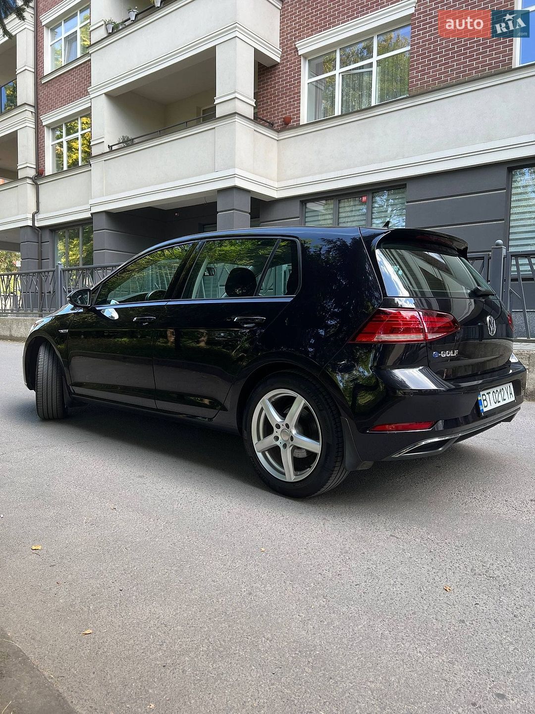 Volkswagen e-Golf 2018 VIN WVWZZZAUZJW909633 фото оголошення 24 з 30