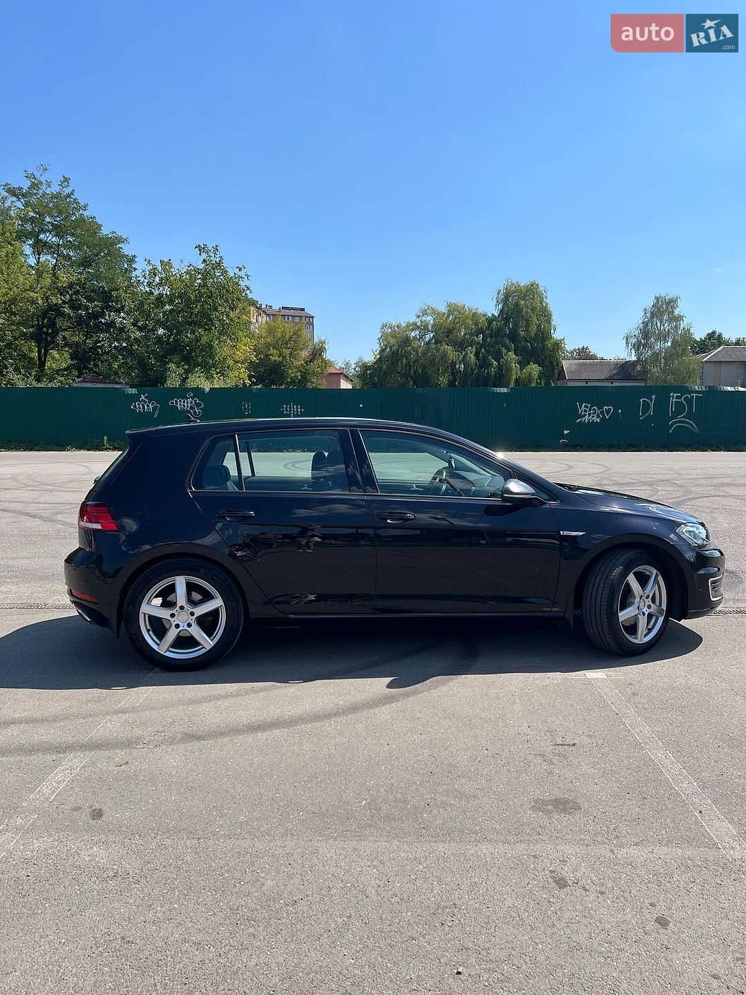 Volkswagen e-Golf 2018 VIN WVWZZZAUZJW909633 фото оголошення 4 з 30