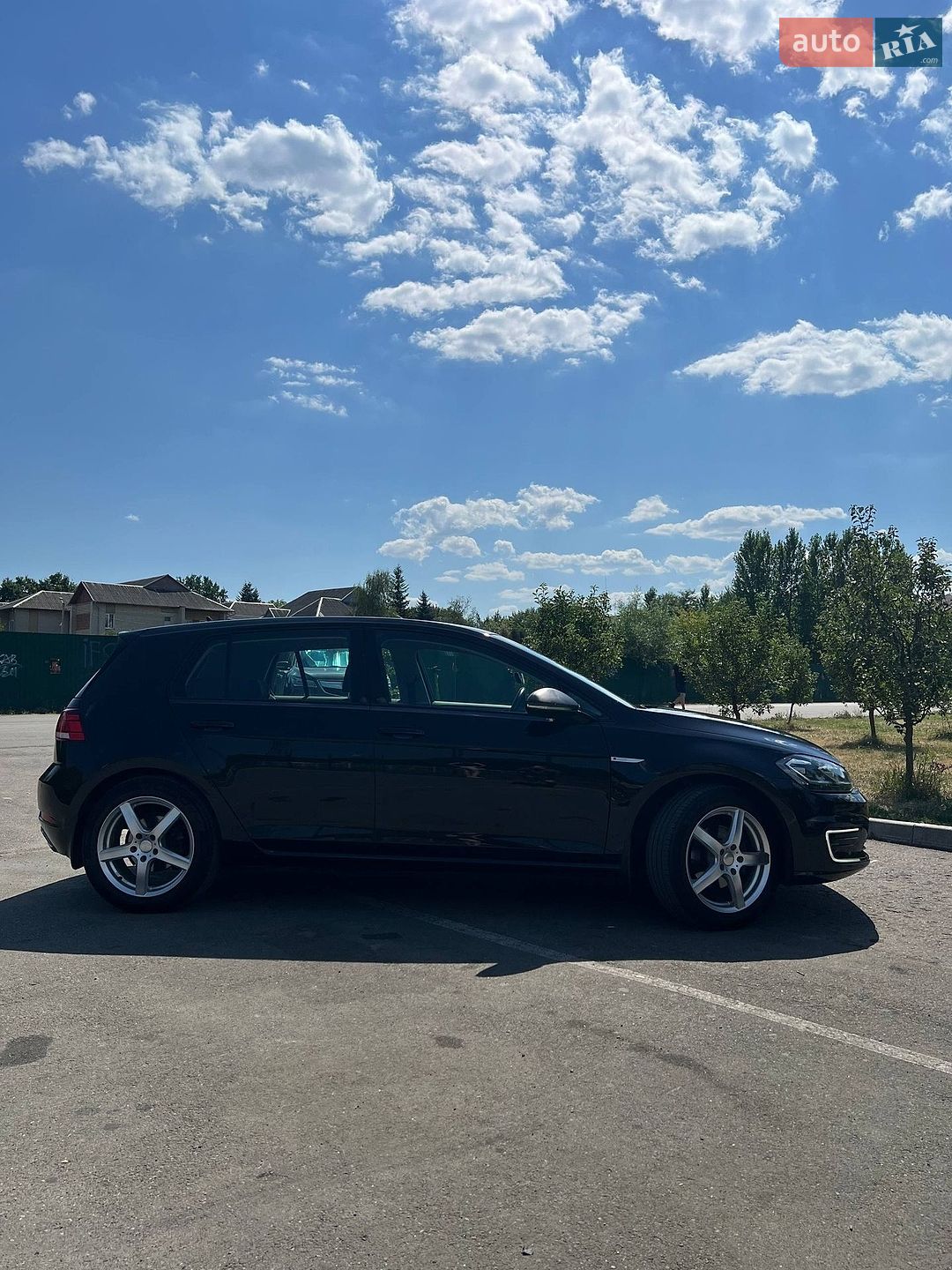 Volkswagen e-Golf 2018 VIN WVWZZZAUZJW909633 фото оголошення 13 з 30