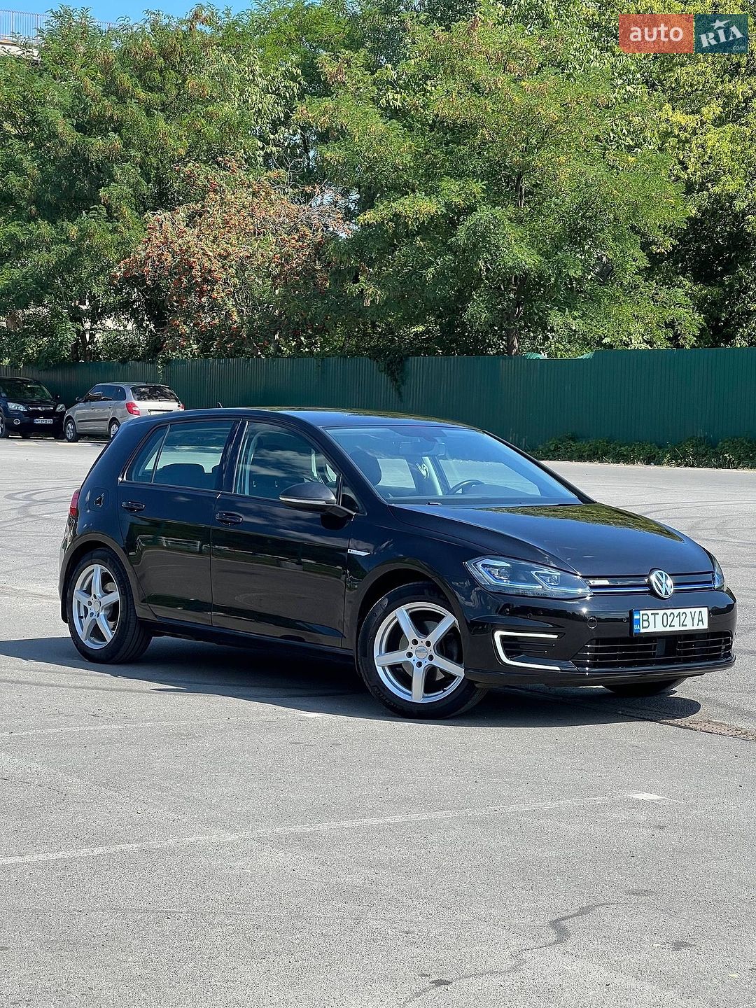 Volkswagen e-Golf 2018 VIN WVWZZZAUZJW909633 фото оголошення 2 з 30
