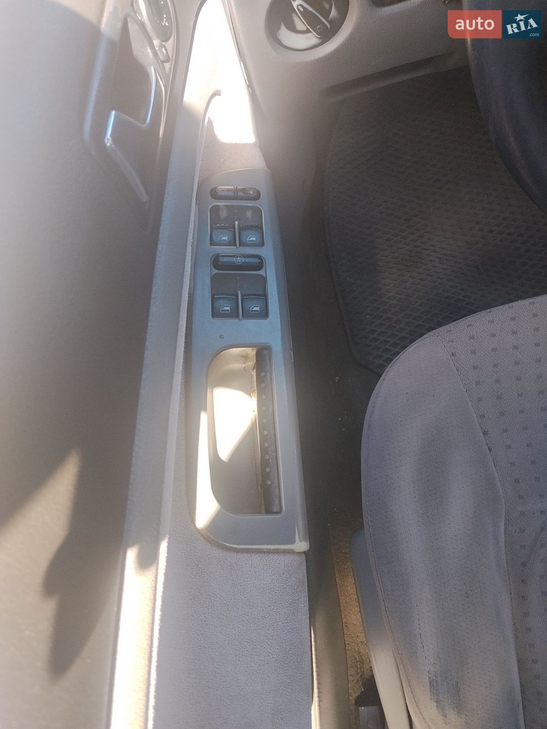 Volkswagen Passat 1996 VIN WVWZZZ3BZVE024468 фото оголошення 7 з 8