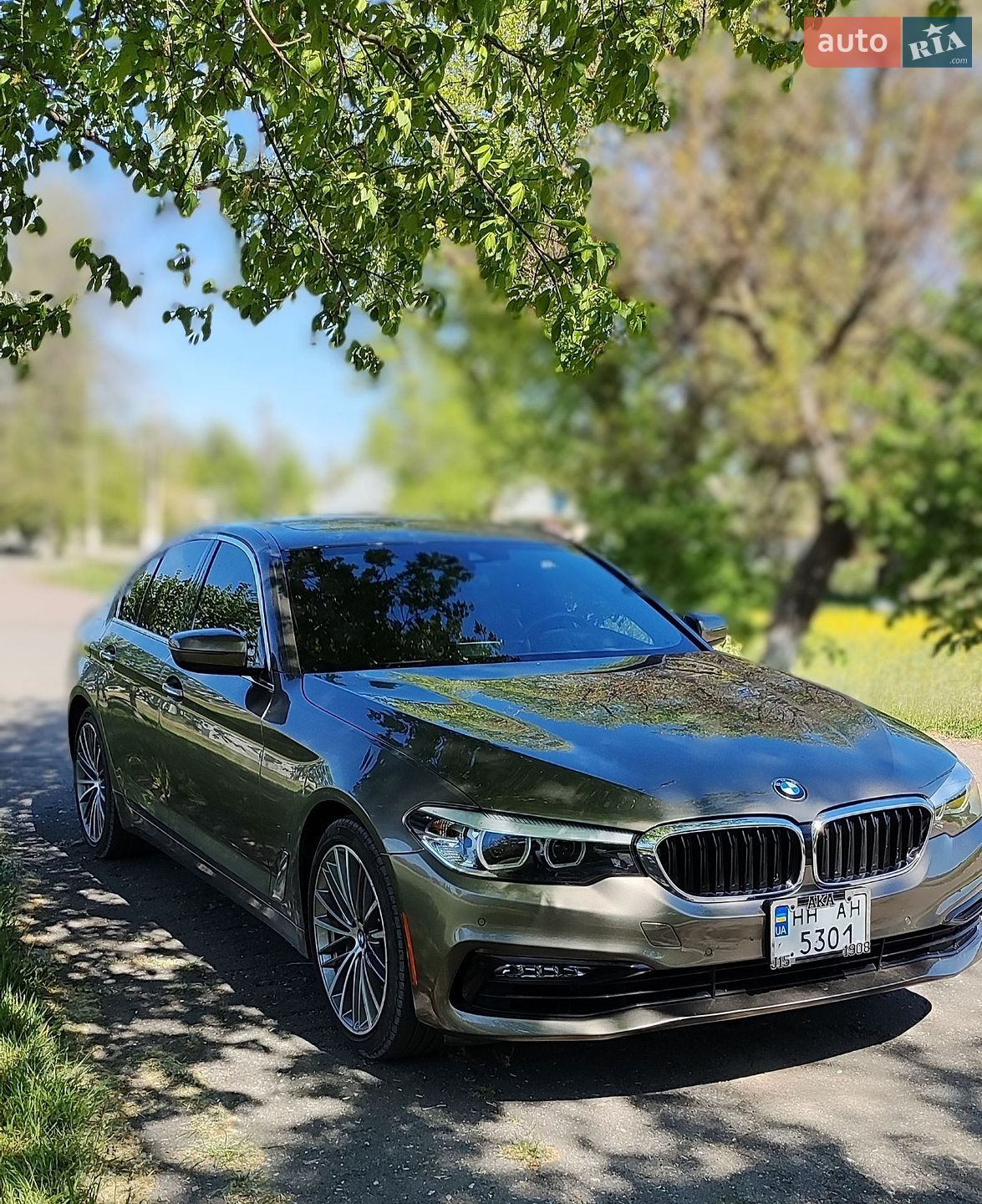 BMW 5 Series 2018 VIN WBAJA9C59JB252202 фото оголошення 2 з 9