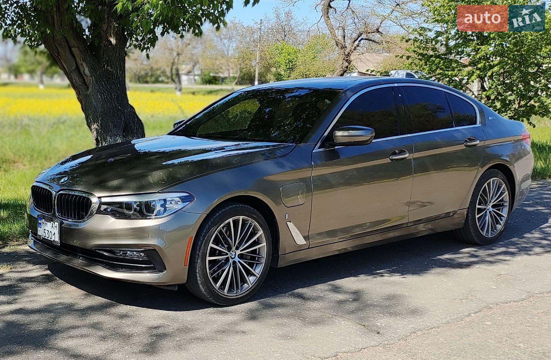 BMW 5 Series 2018 VIN WBAJA9C59JB252202 фото оголошення 3 з 9