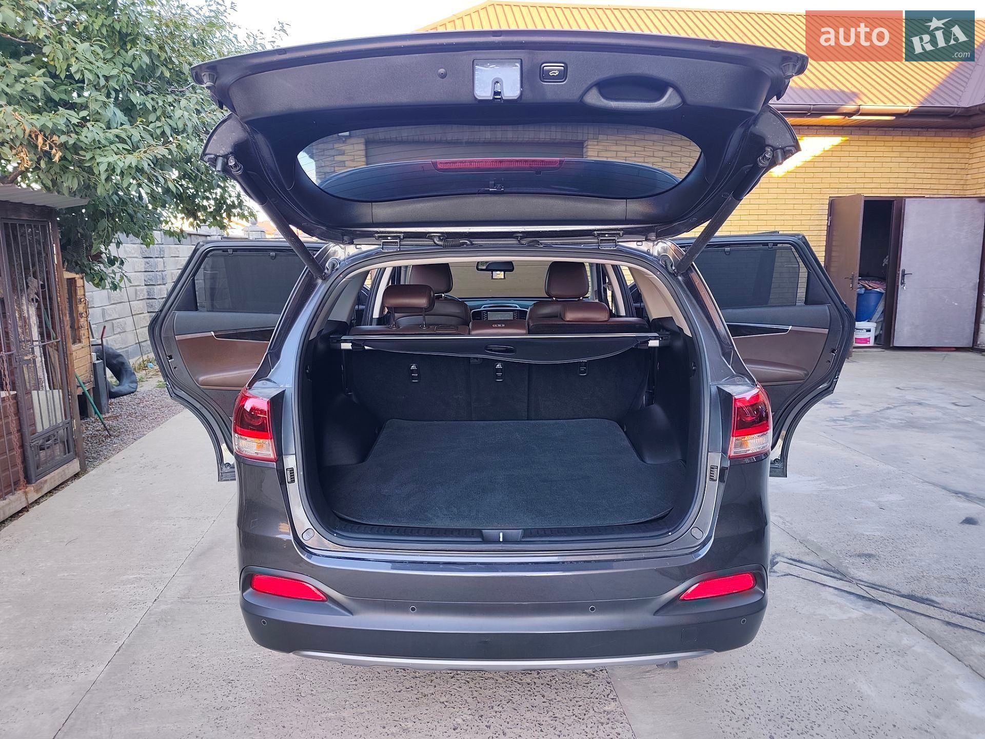 Kia Sorento 2017 VIN KNAPK81BDHA331019 фото оголошення 9 з 11