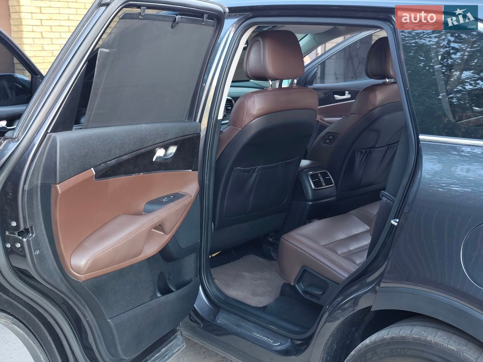 Kia Sorento 2017 VIN KNAPK81BDHA331019 фото оголошення 6 з 11
