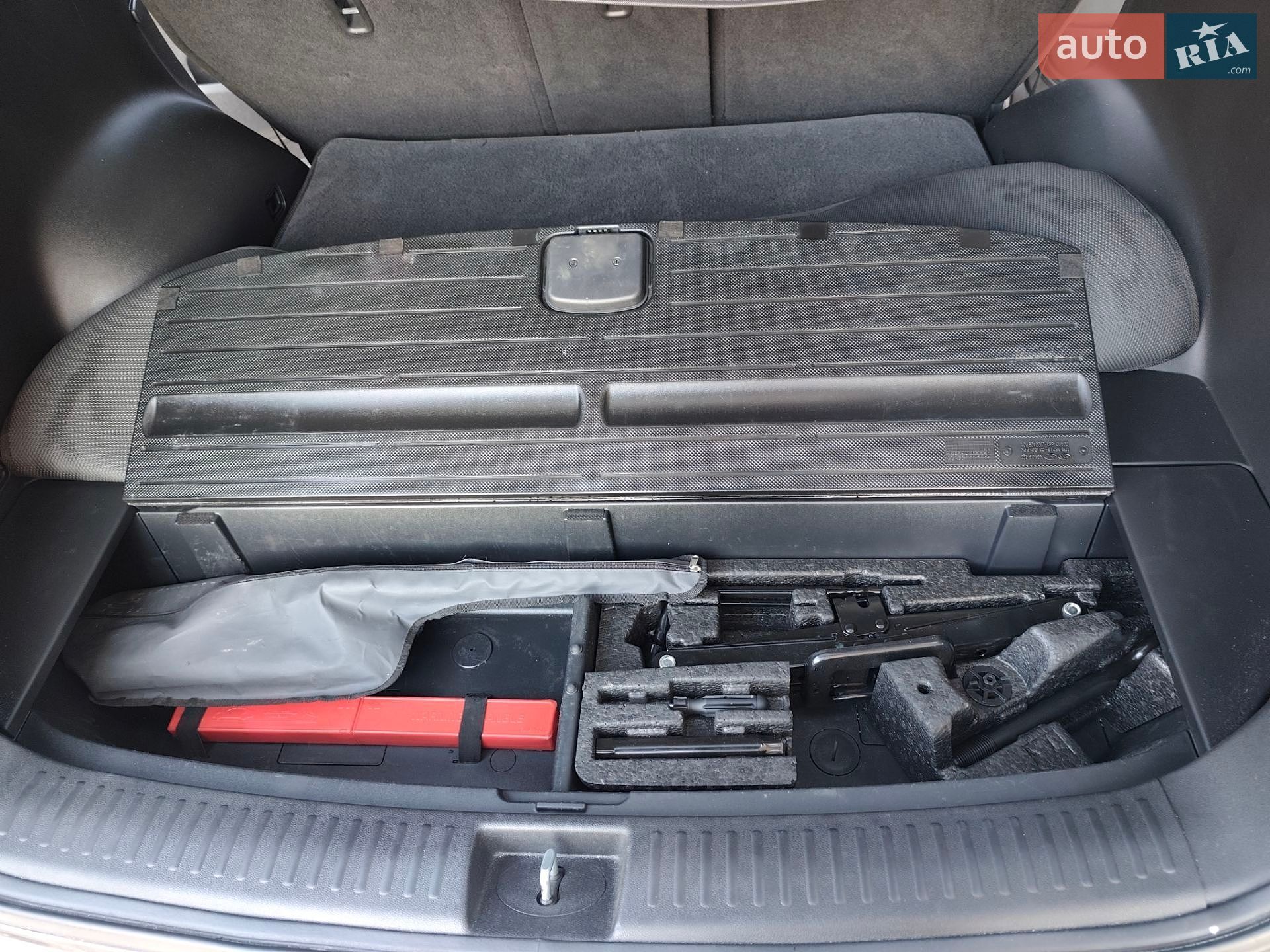 Kia Sorento 2017 VIN KNAPK81BDHA331019 фото оголошення 10 з 11