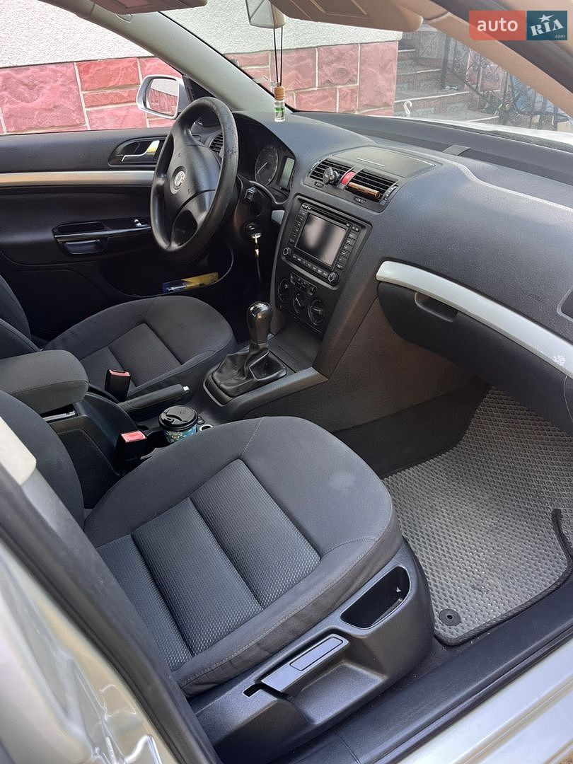 Skoda Octavia 2004 VIN TMBCE61Z858021735 фото оголошення 10 з 15