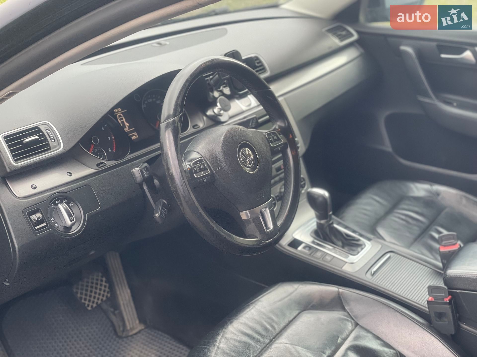 Volkswagen Passat 2012 VIN WVWZZZ3CZDE015669 фото оголошення 13 з 36