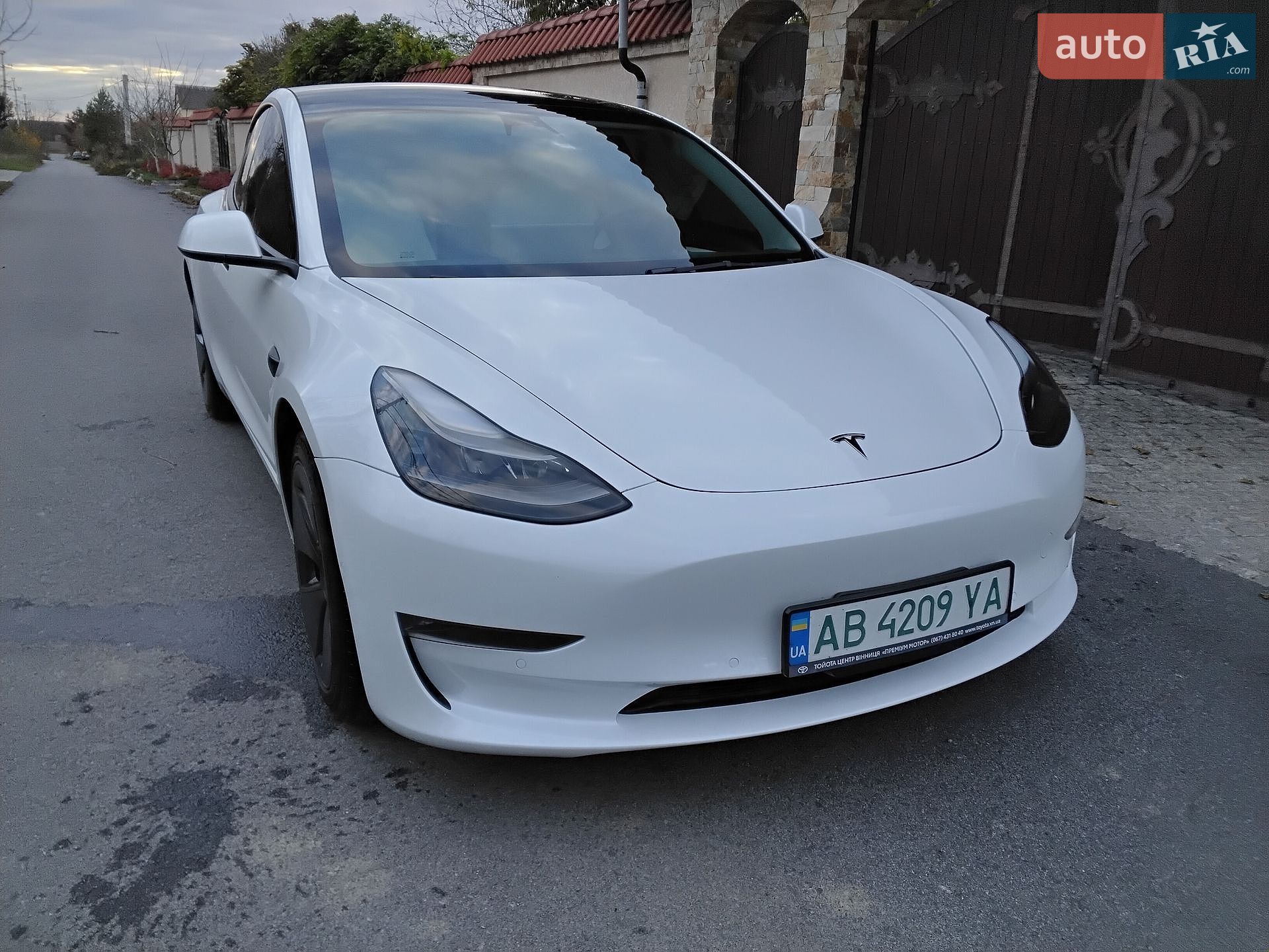 Tesla Model 3 2022 VIN 5YJ3E1EB2NF336594 фото оголошення 2 з 20