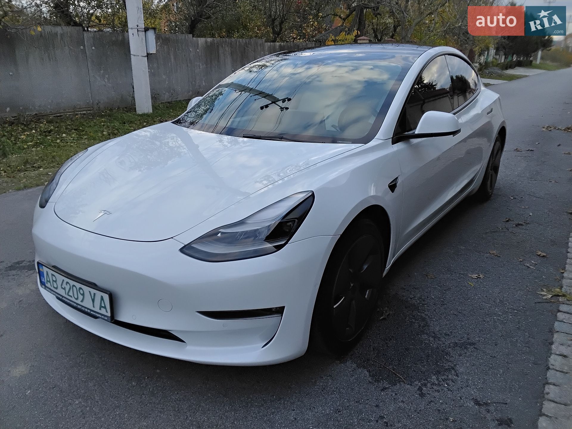 Tesla Model 3 2022 VIN 5YJ3E1EB2NF336594 фото оголошення 4 з 20