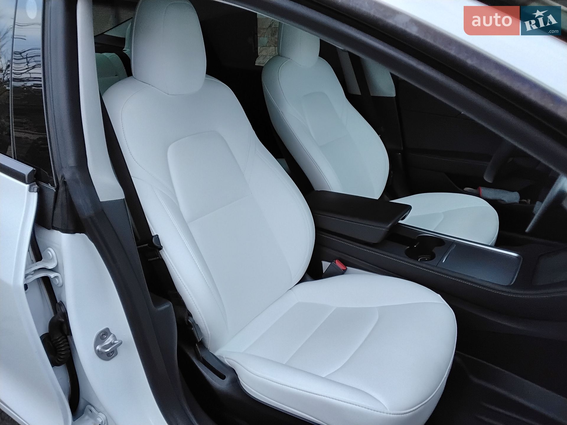 Tesla Model 3 2022 VIN 5YJ3E1EB2NF336594 фото оголошення 13 з 20