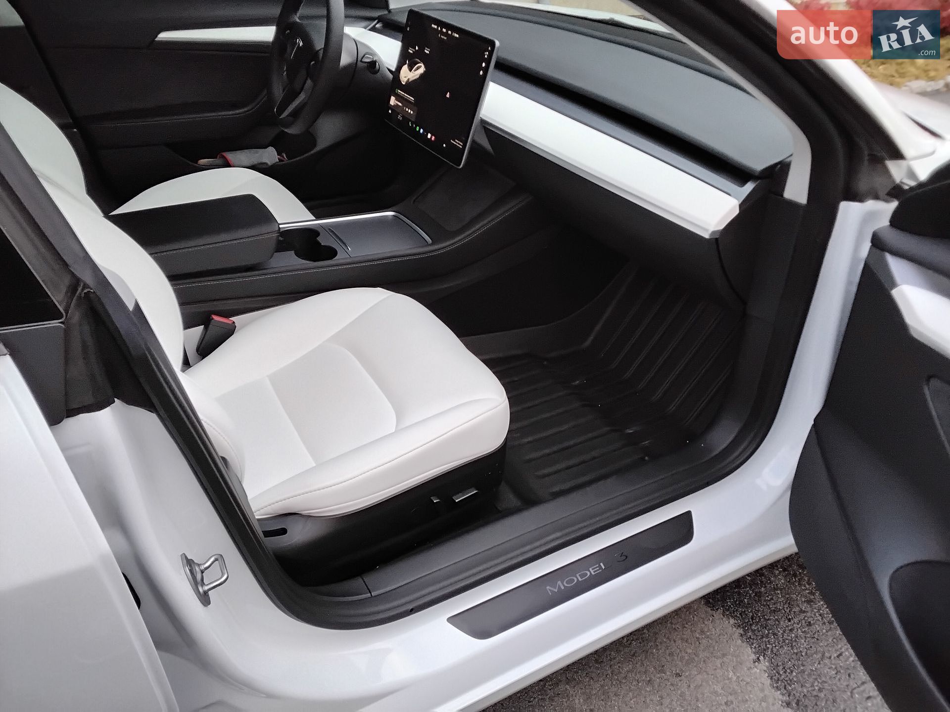 Tesla Model 3 2022 VIN 5YJ3E1EB2NF336594 фото оголошення 14 з 20