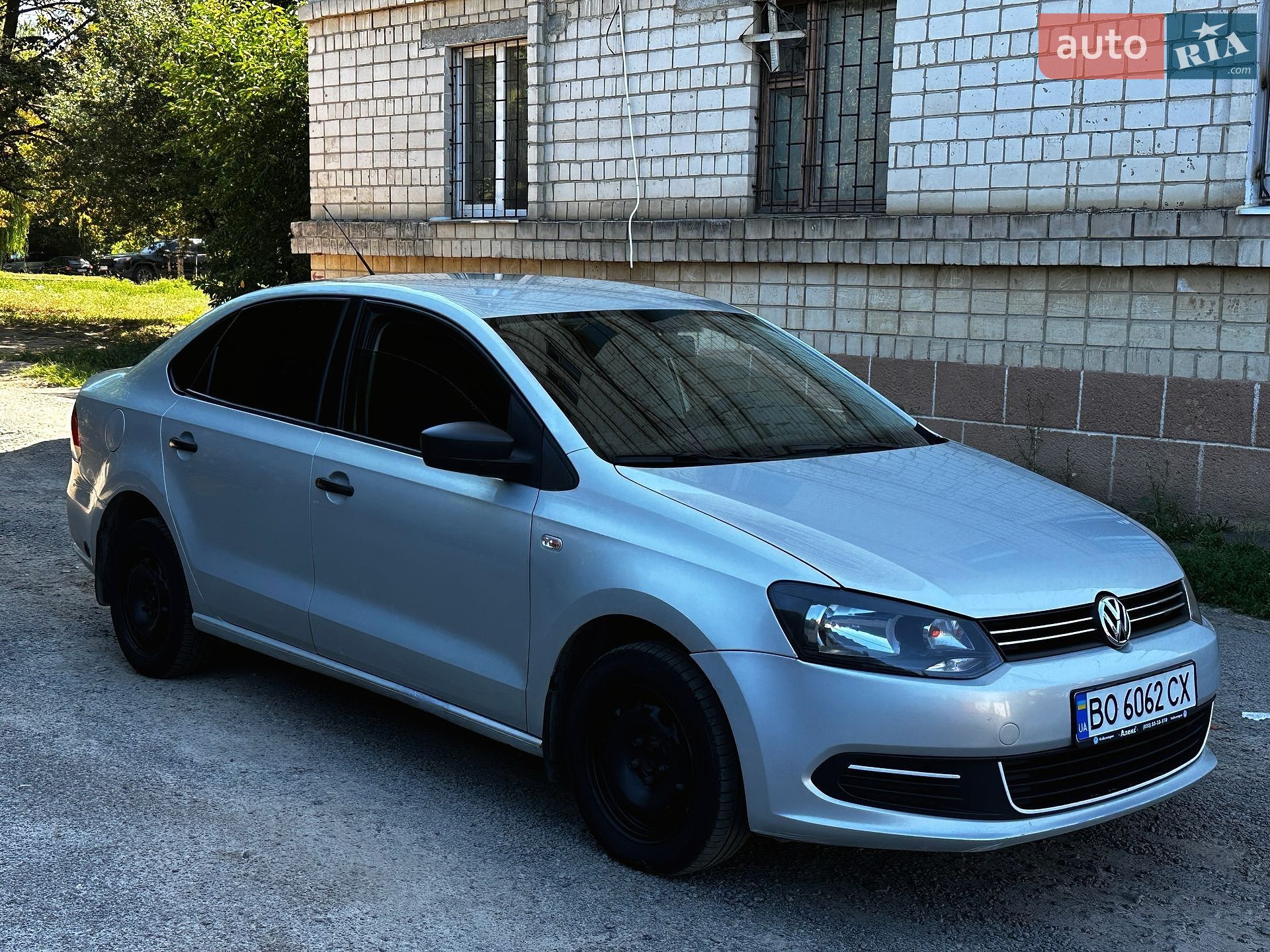 Volkswagen Polo 2011 VIN XW8ZZZ61ZCG010917 фото оголошення 3 з 19