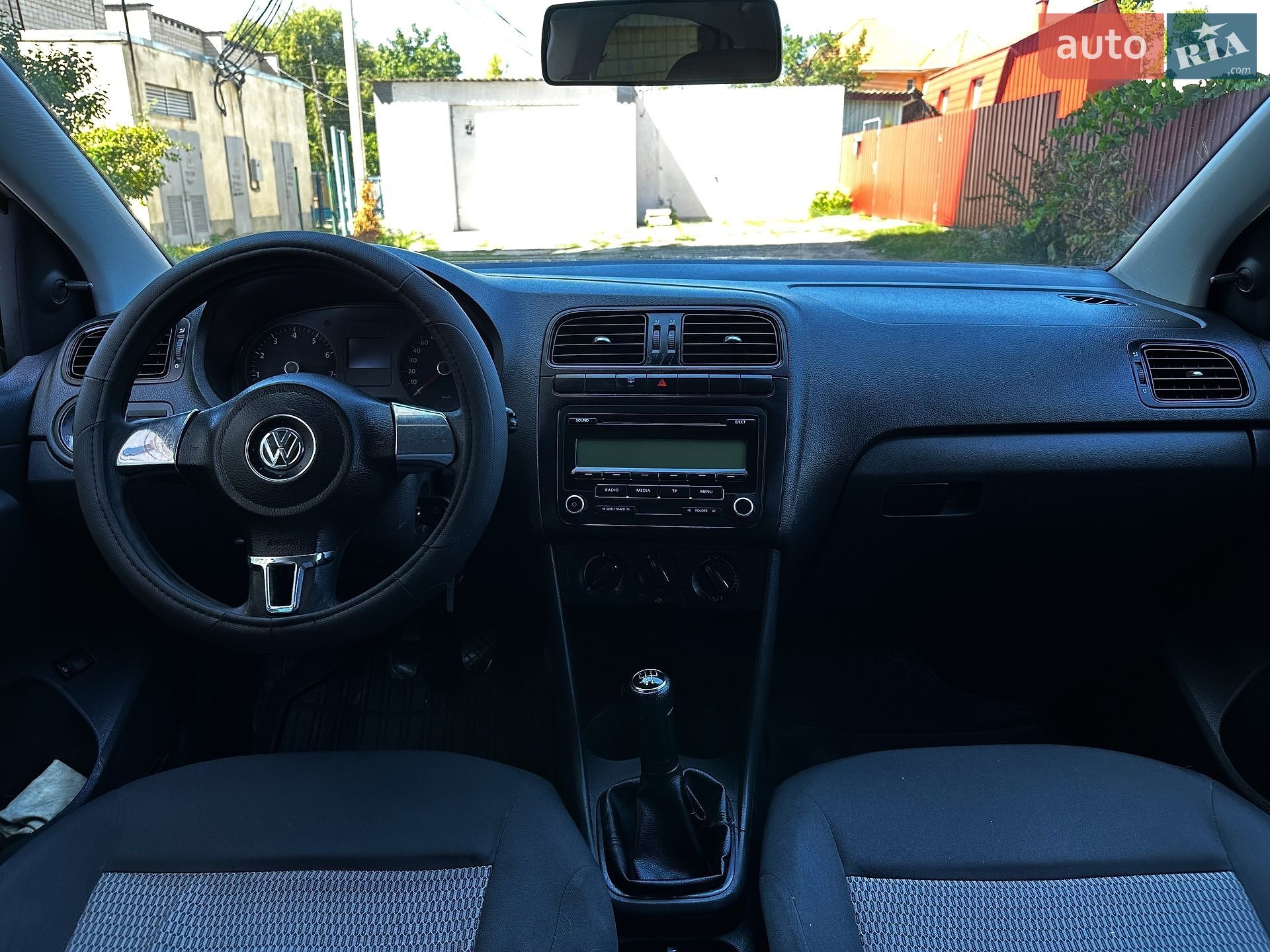 Volkswagen Polo 2011 VIN XW8ZZZ61ZCG010917 фото оголошення 13 з 19