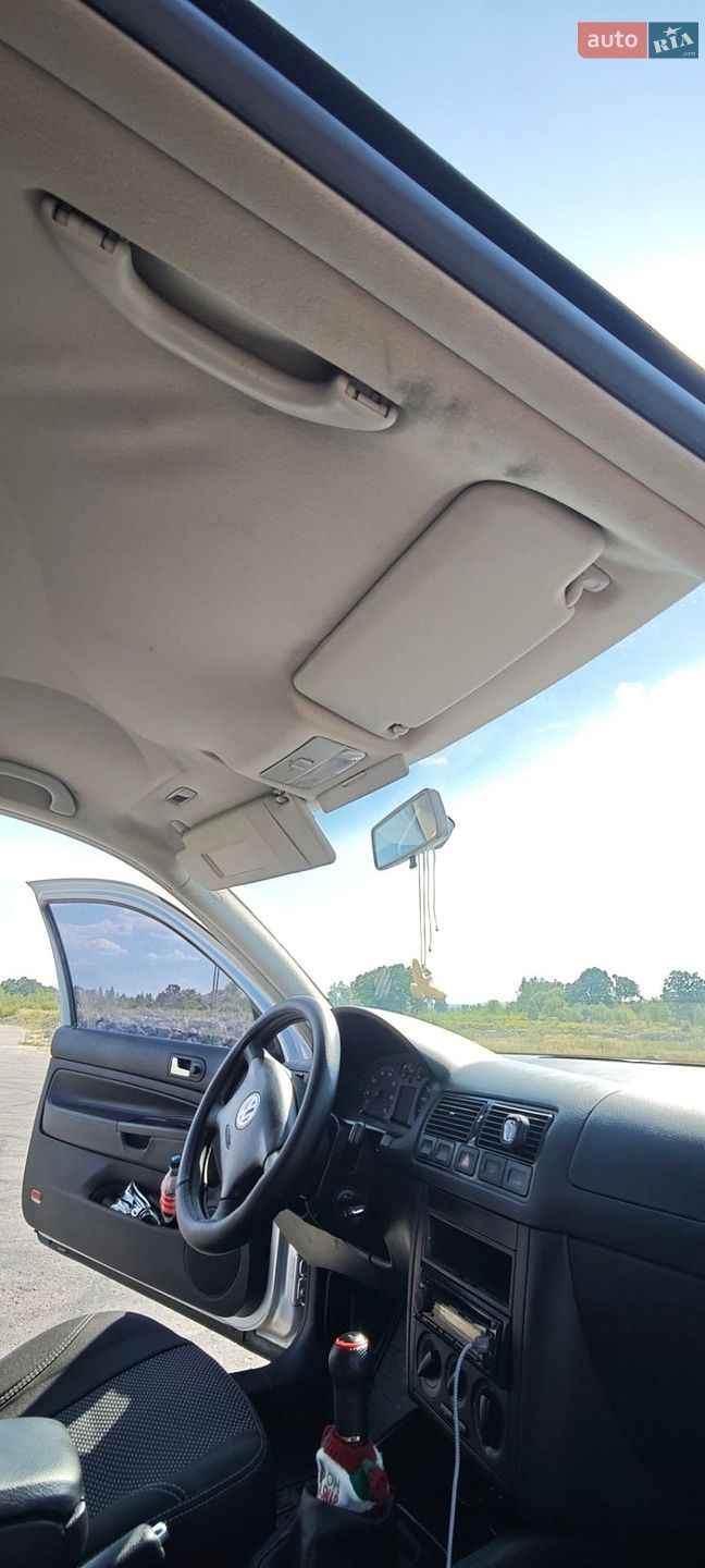 Volkswagen Golf 2003 VIN WVWZZZ1JZ3W459567 фото оголошення 8 з 22