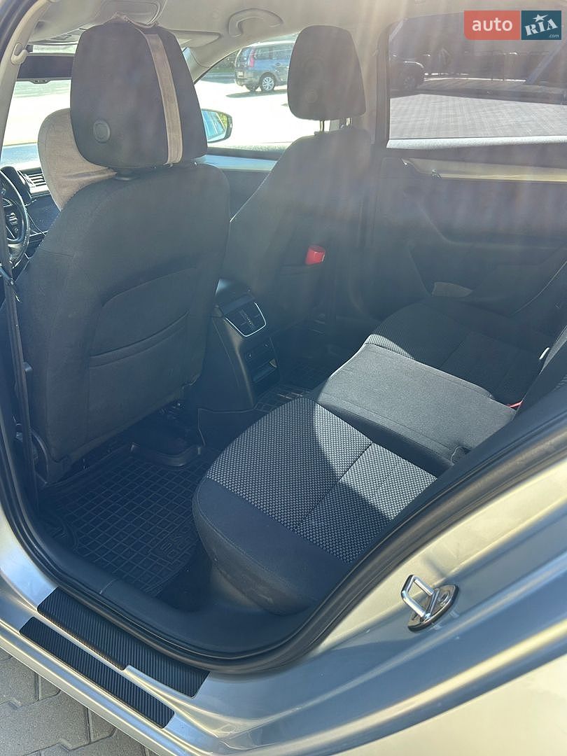 Skoda Octavia 2013 VIN TMBJJ7NE7E0041148 фото оголошення 8 з 14