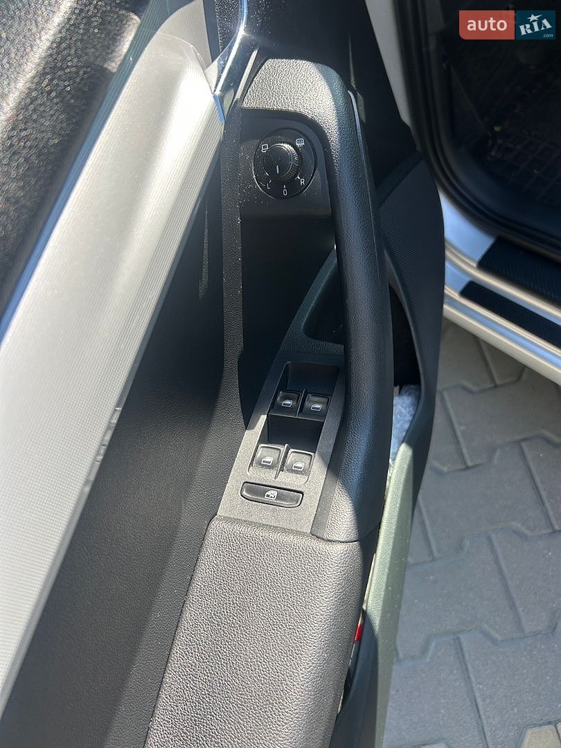 Skoda Octavia 2013 VIN TMBJJ7NE7E0041148 фото оголошення 10 з 14