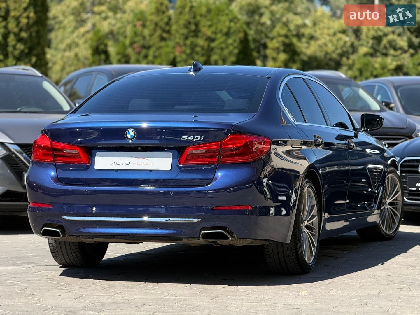 BMW 5 Series 2019 VIN WBAJE5C59KBM76990 фото оголошення 5 з 41