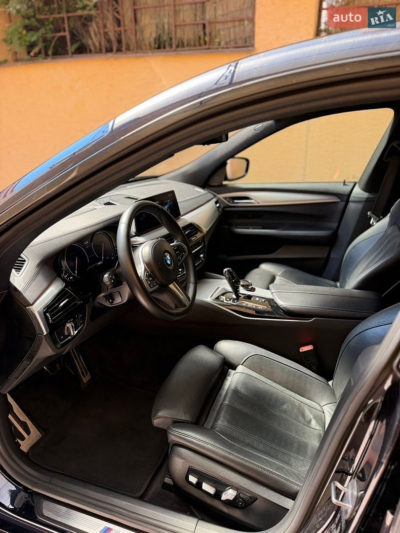 BMW 6 Series GT 2017 VIN WBAJW81060BK58928 фото оголошення 8 з 30