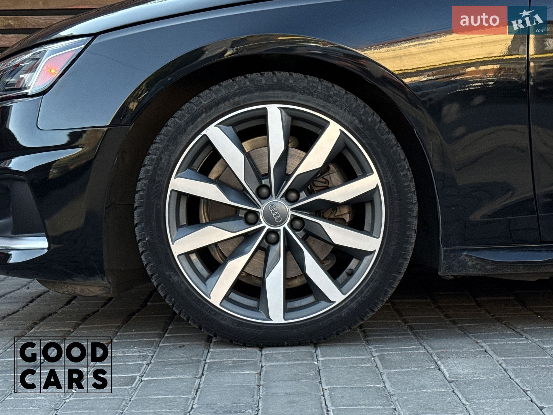 Audi A4 2020 VIN WAUHMAF48LA040149 фото оголошення 13 з 45
