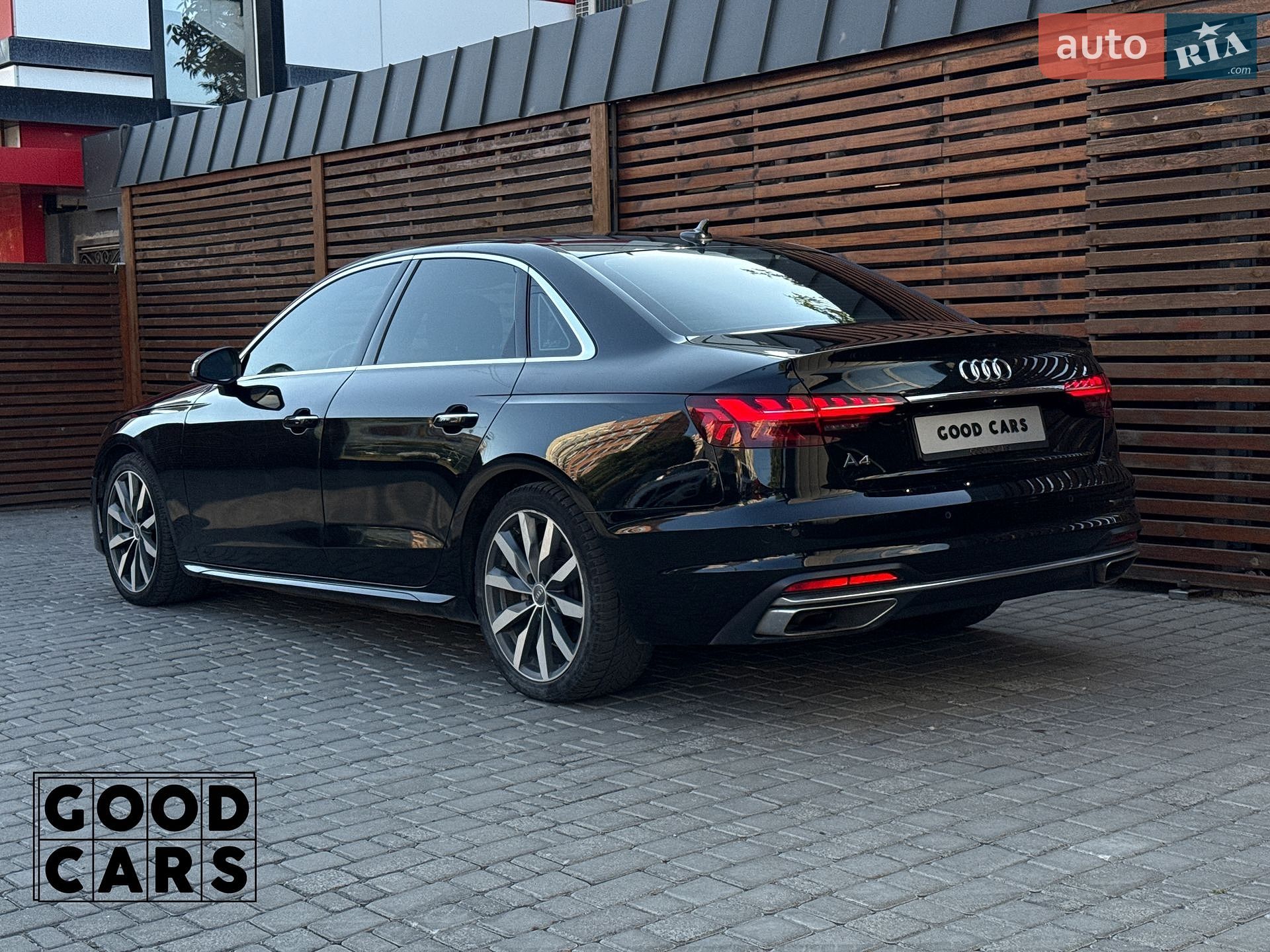Audi A4 2020 VIN WAUHMAF48LA040149 фото оголошення 5 з 45