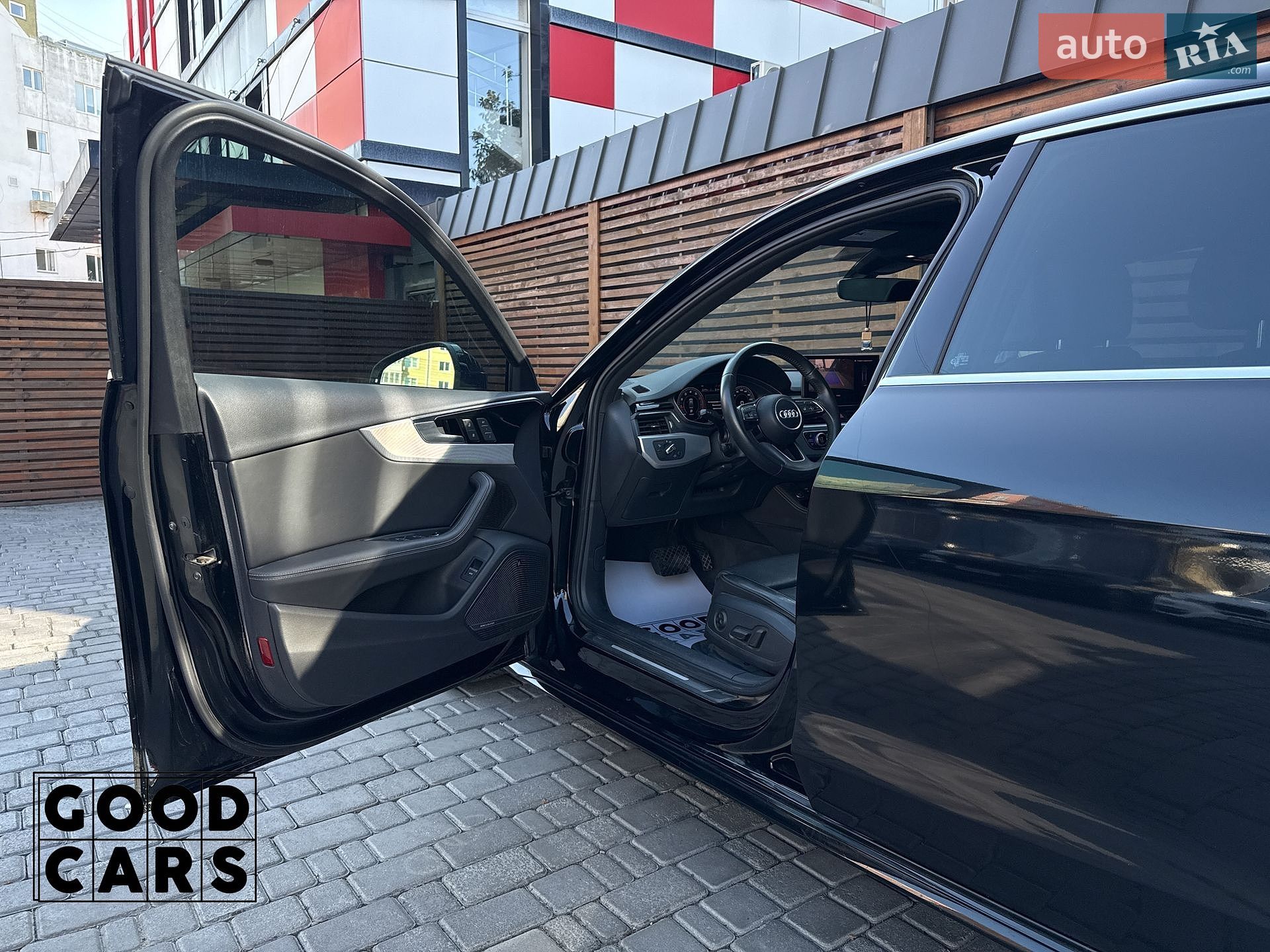 Audi A4 2020 VIN WAUHMAF48LA040149 фото оголошення 22 з 45