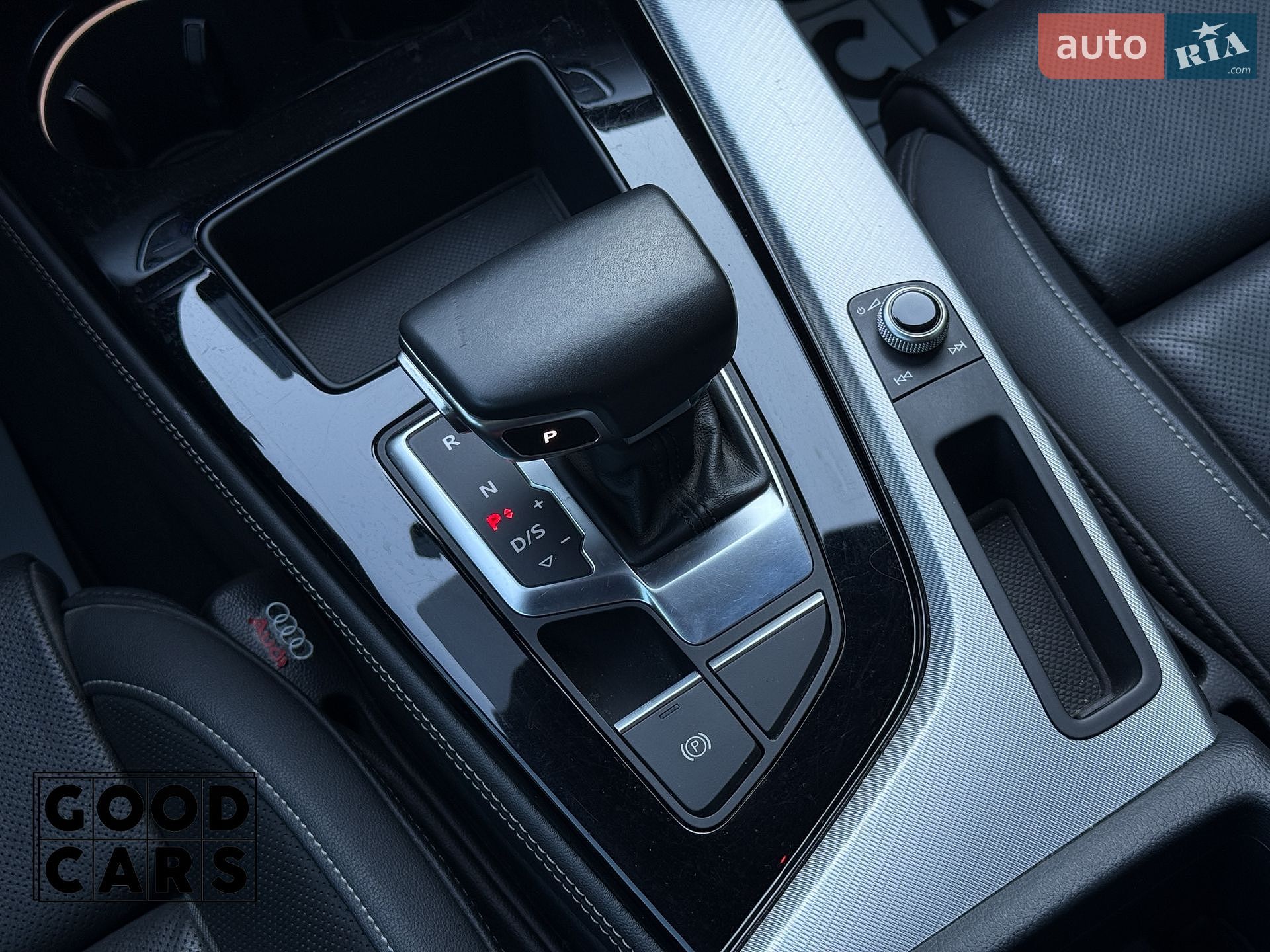 Audi A4 2020 VIN WAUHMAF48LA040149 фото оголошення 43 з 45