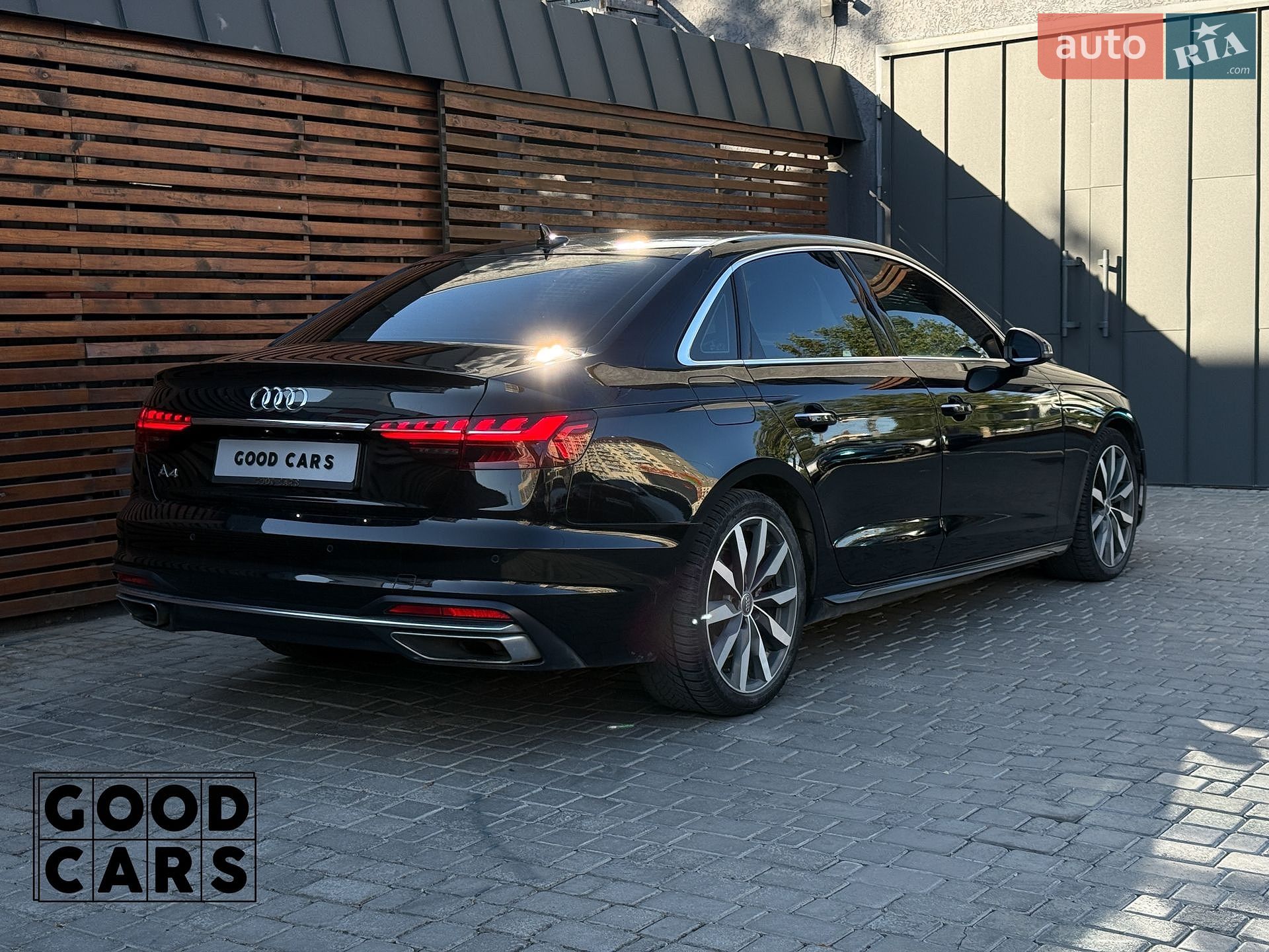 Audi A4 2020 VIN WAUHMAF48LA040149 фото оголошення 7 з 45