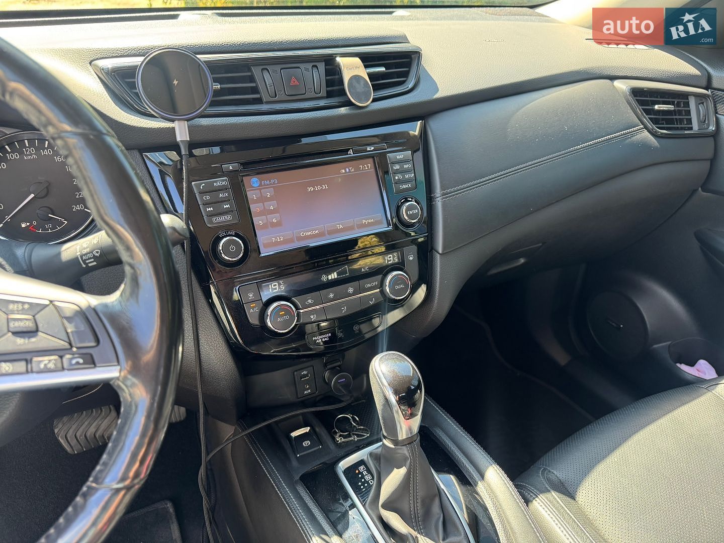 Nissan X-Trail 2017 VIN JN1TCAT32U0112451 фото оголошення 12 з 19