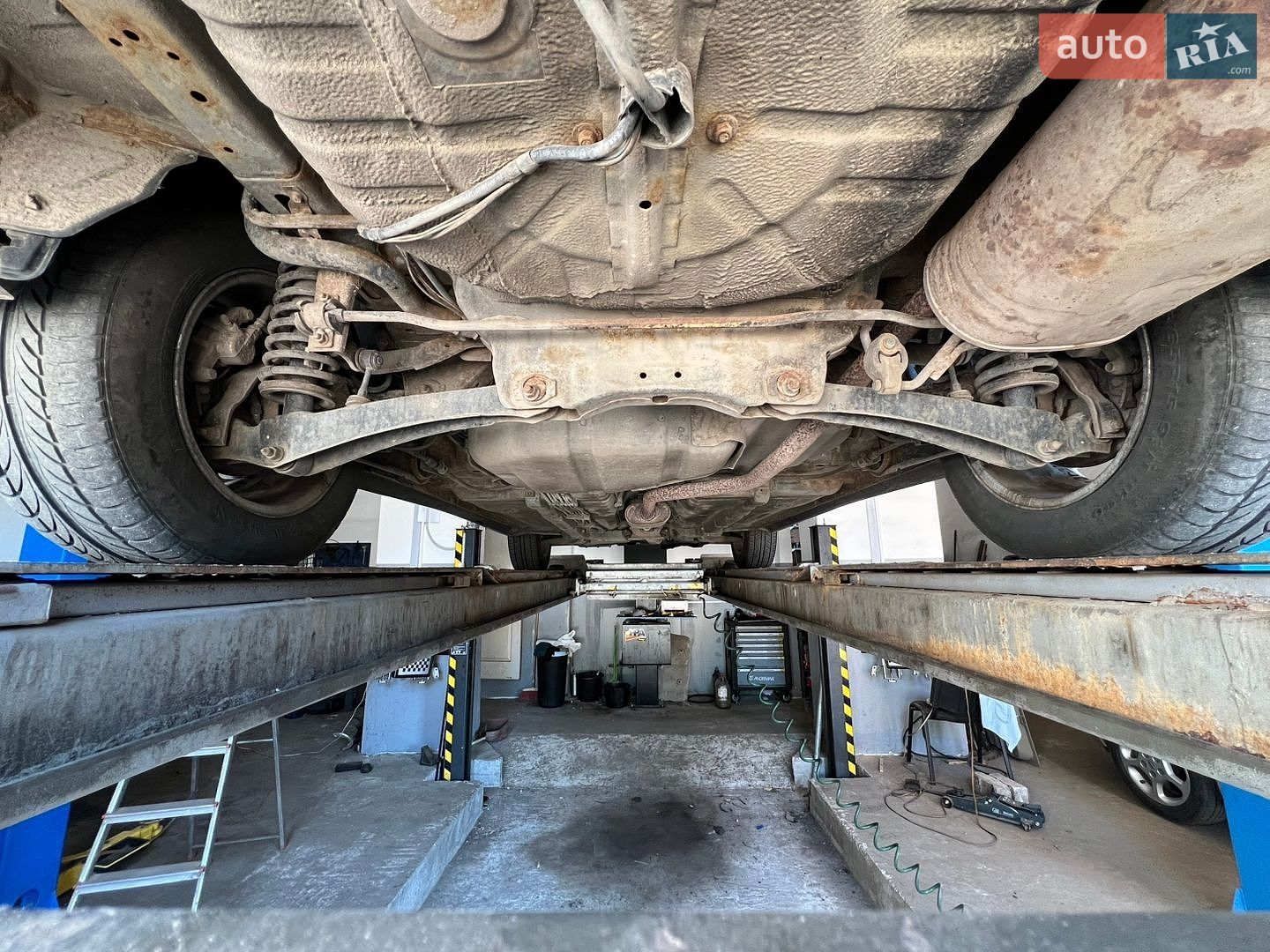 Mitsubishi Lancer 2006 VIN JMBLRCS3W7U000226 фото оголошення 2 з 33