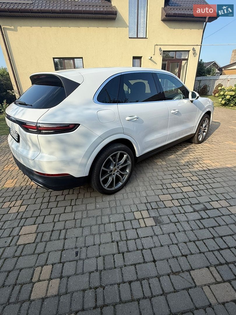 Porsche Cayenne 2020 VIN WP1AA2AY2LDA08484 фото оголошення 2 з 3