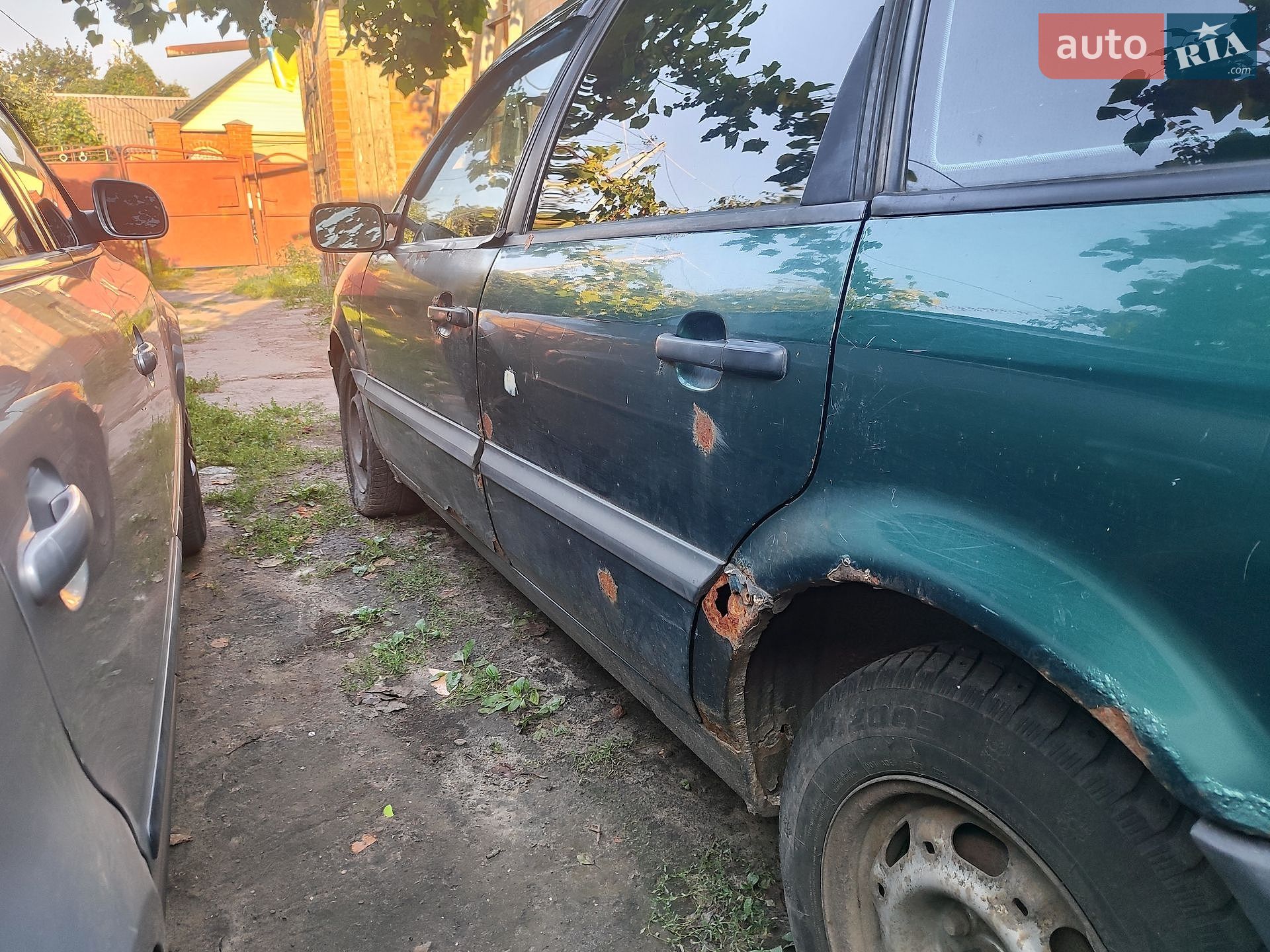 Volkswagen Passat 1996 VIN WVWZZZ3AZTE165311 фото оголошення 3 з 7
