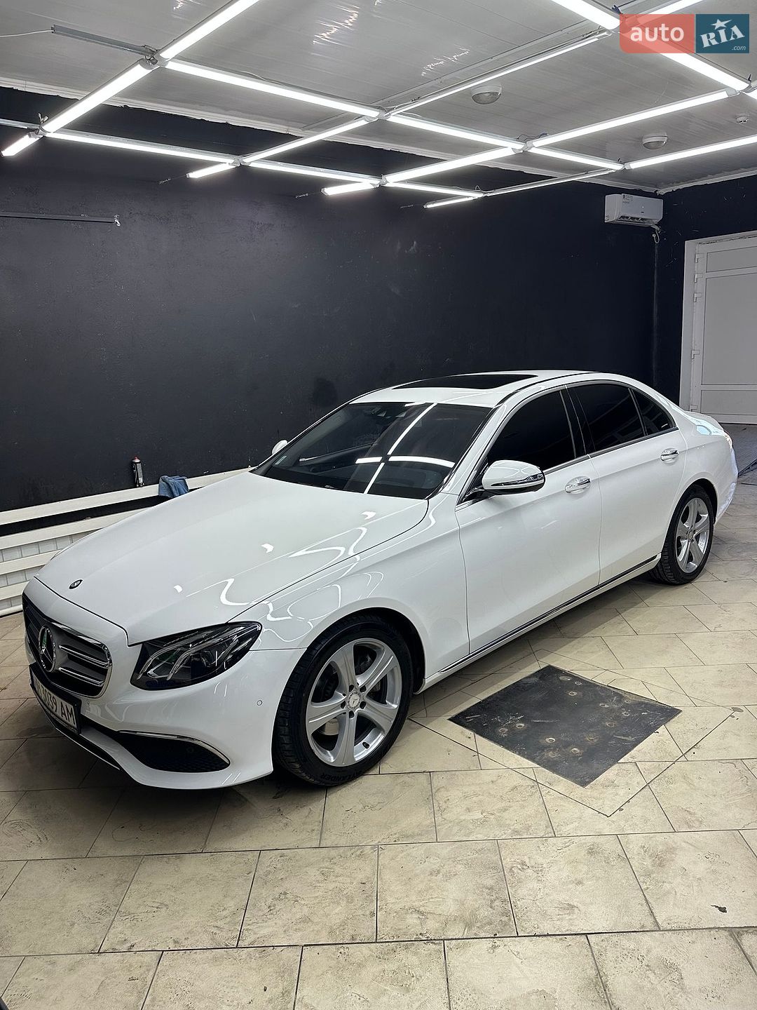 Mercedes-Benz E-Class 2016 VIN WDDZF4CB2HA132148 фото оголошення 10 з 50