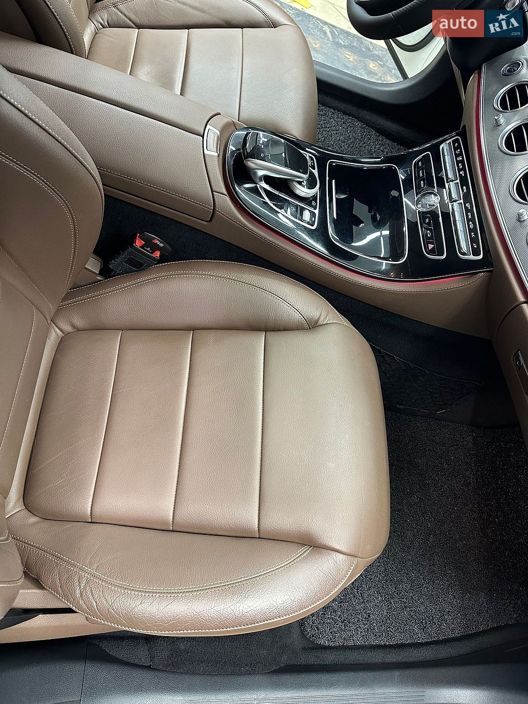 Mercedes-Benz E-Class 2016 VIN WDDZF4CB2HA132148 фото оголошення 19 з 50