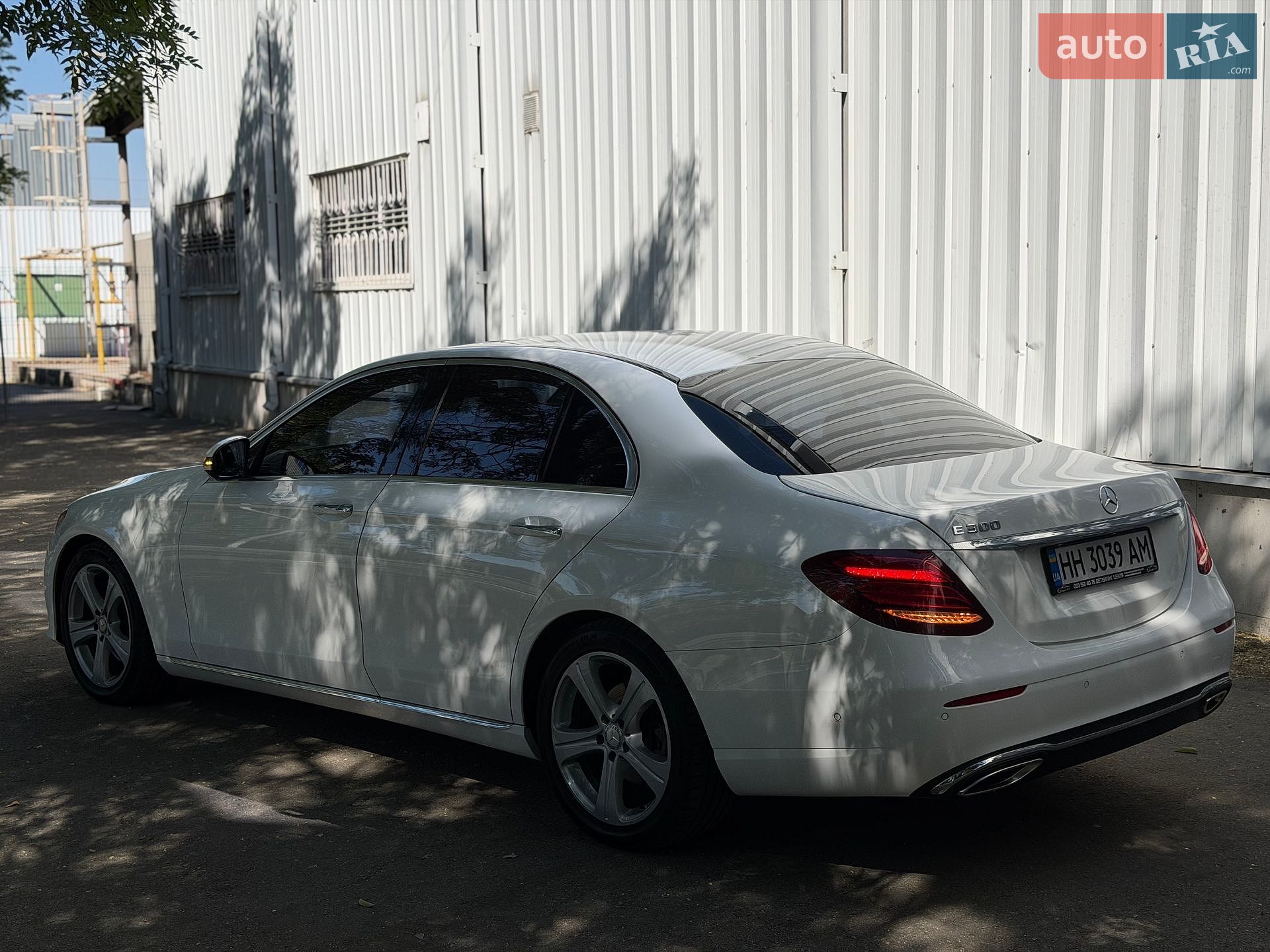 Mercedes-Benz E-Class 2016 VIN WDDZF4CB2HA132148 фото оголошення 31 з 50