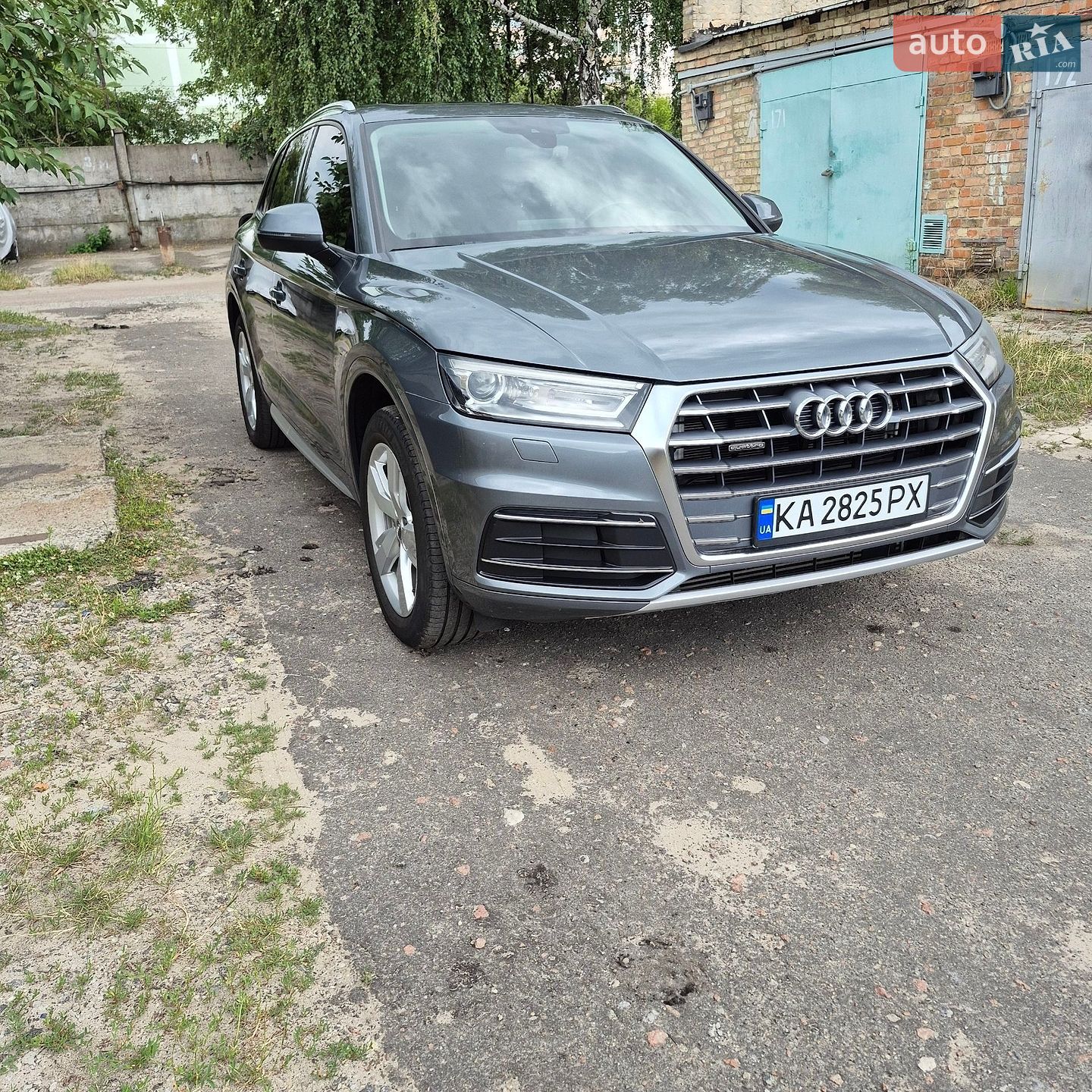 Audi Q5 2018 VIN WA1ANAFY9J2243282 фото оголошення 2 з 22