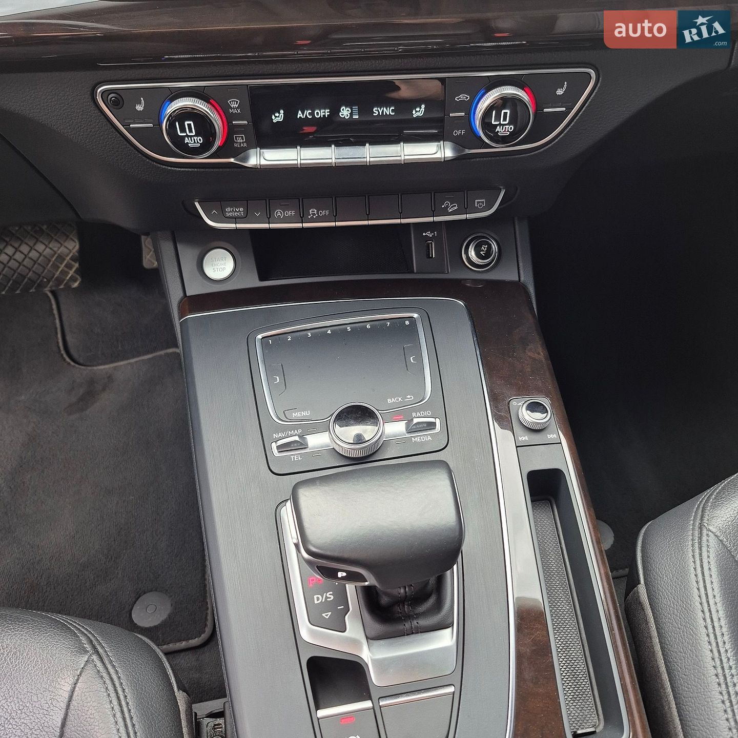 Audi Q5 2018 VIN WA1ANAFY9J2243282 фото оголошення 13 з 22