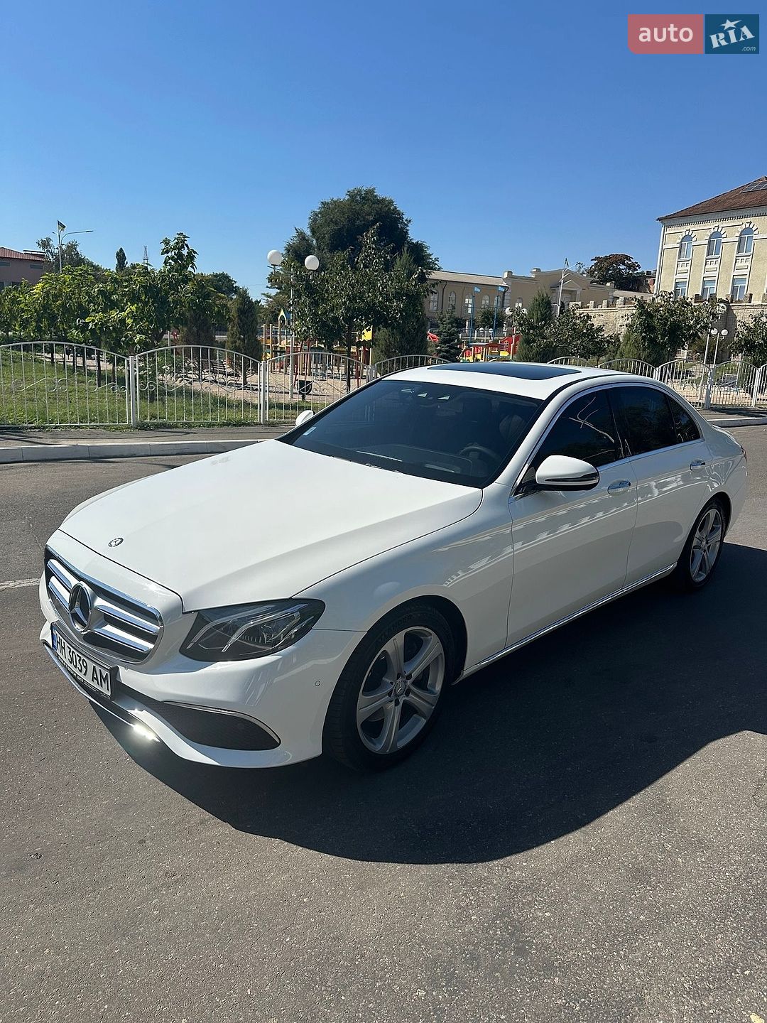Mercedes-Benz E-Class 2016 VIN WDDZF4CB2HA132148 фото оголошення 39 з 50