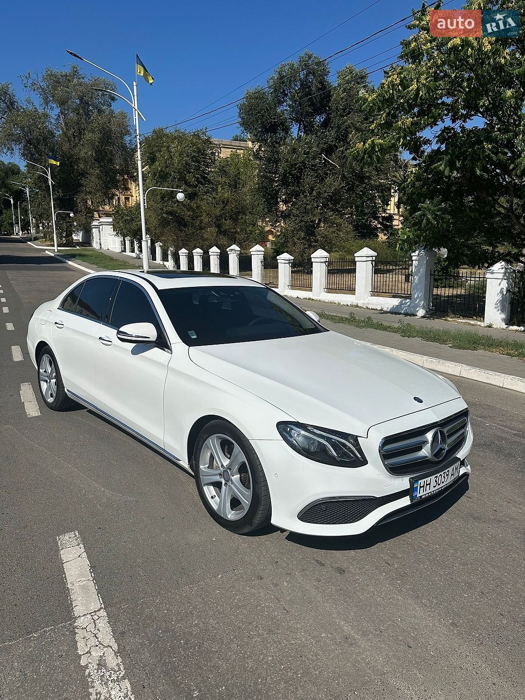 Mercedes-Benz E-Class 2016 VIN WDDZF4CB2HA132148 фото оголошення 48 з 50