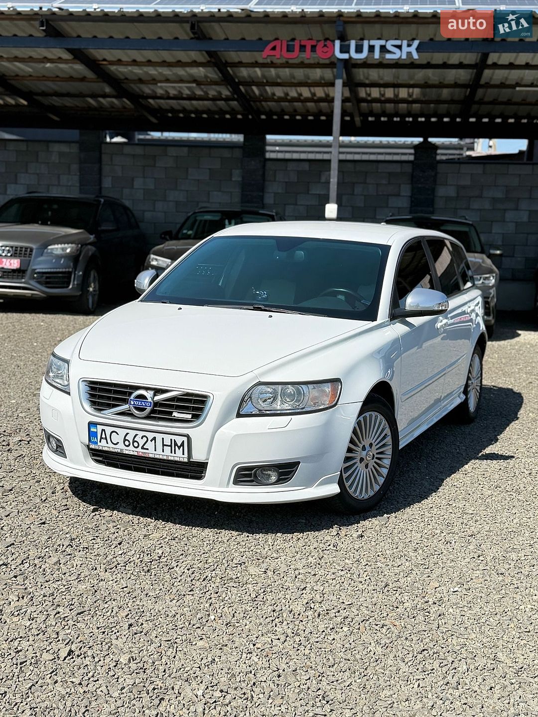 Volvo V50 2011 VIN YV1MW84E1B2637245 фото оголошення 2 з 36