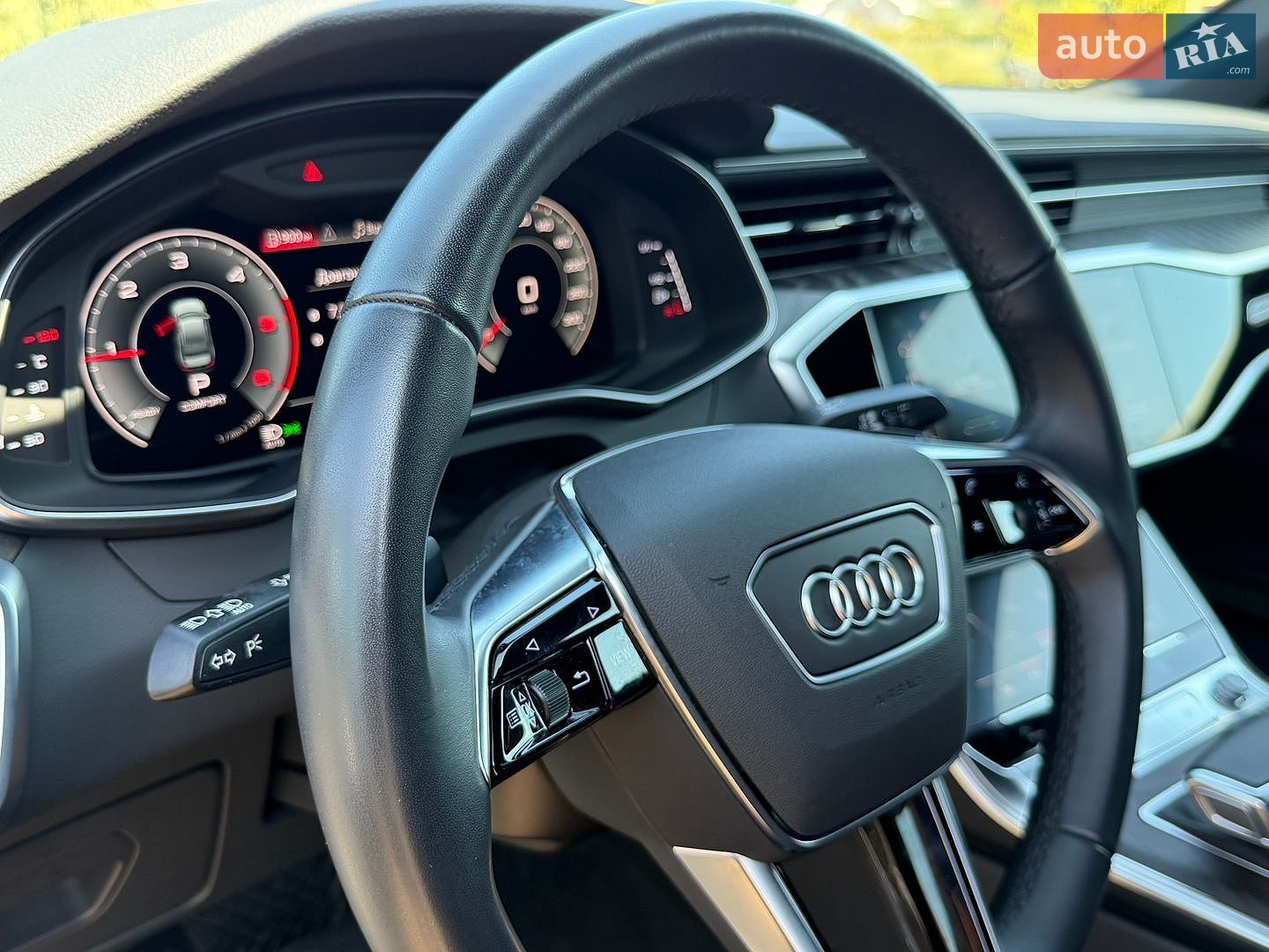 Audi A6 2022 VIN WAUZZZF25NN033674 фото оголошення 16 з 19