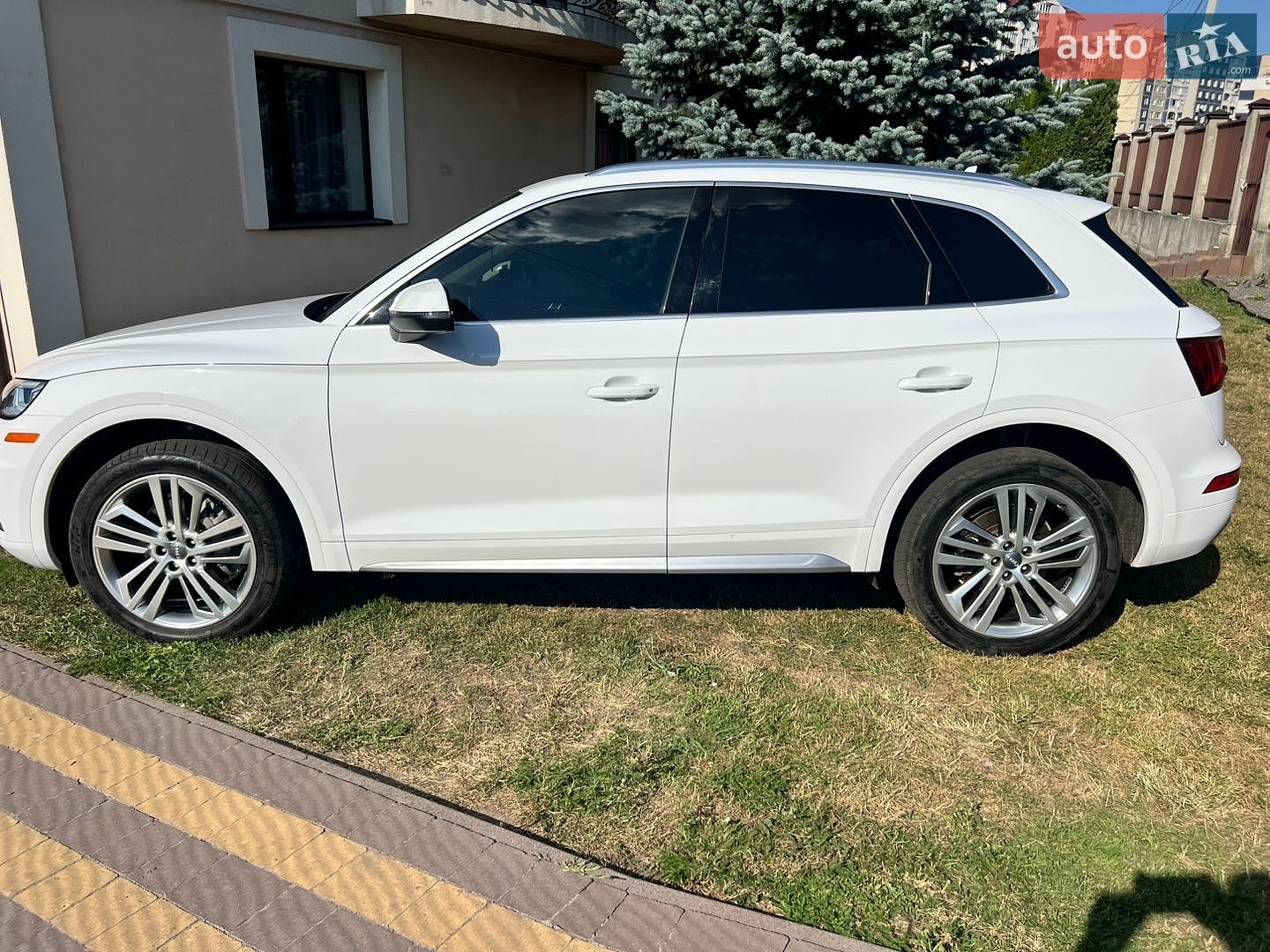 Audi Q5 2018 VIN WA1BNAFY5J2191170 фото оголошення 4 з 24