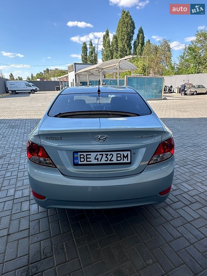 Hyundai Accent 2011 VIN Z94CU41DBBR051084 фото оголошення 5 з 12