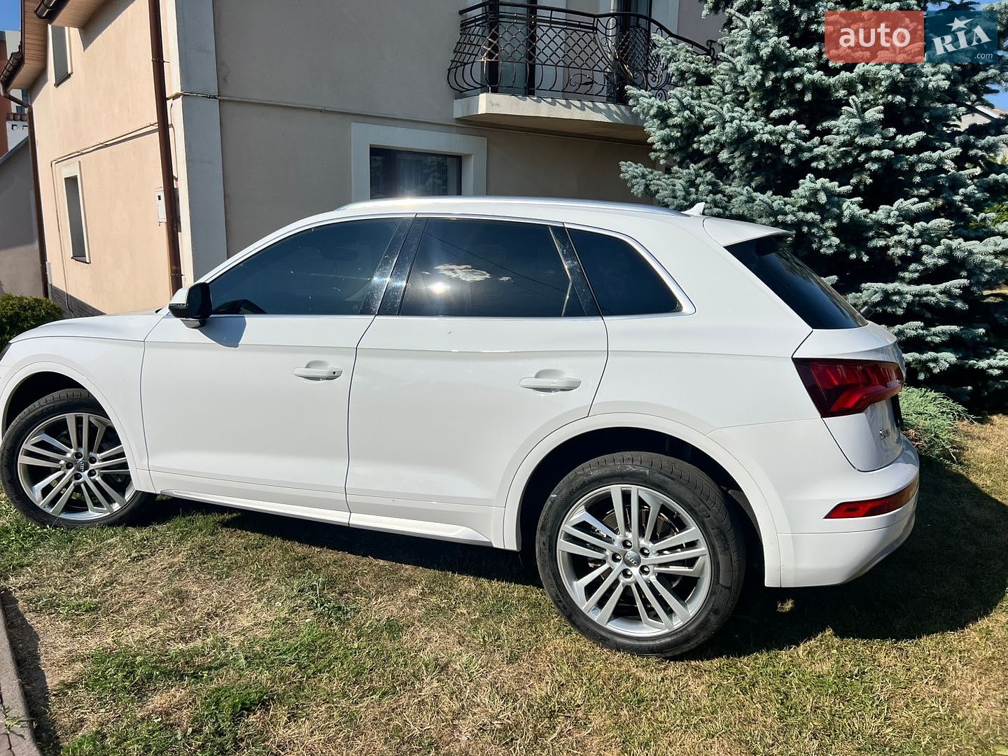Audi Q5 2018 VIN WA1BNAFY5J2191170 фото оголошення 11 з 24