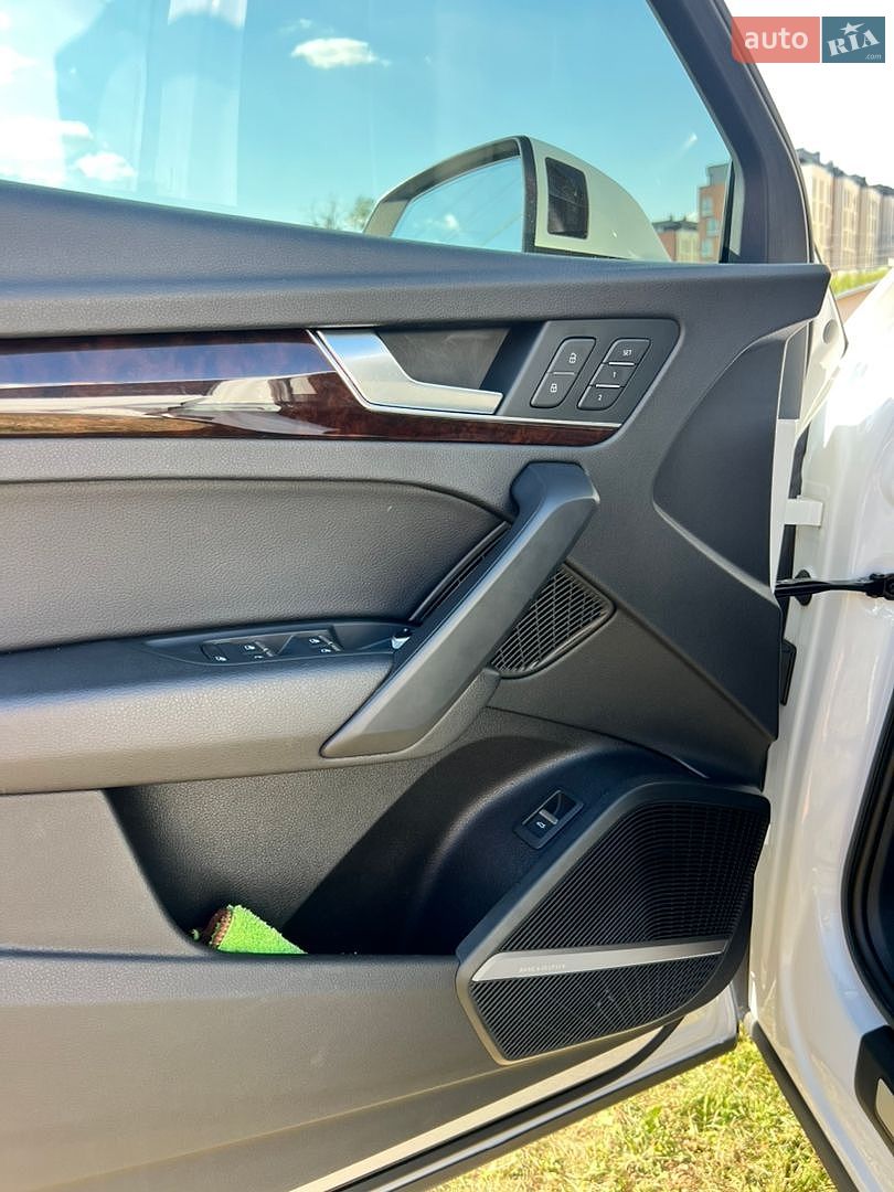 Audi Q5 2018 VIN WA1BNAFY5J2191170 фото оголошення 15 з 24