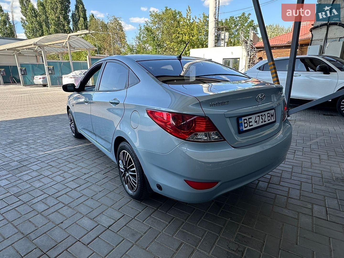Hyundai Accent 2011 VIN Z94CU41DBBR051084 фото оголошення 4 з 12