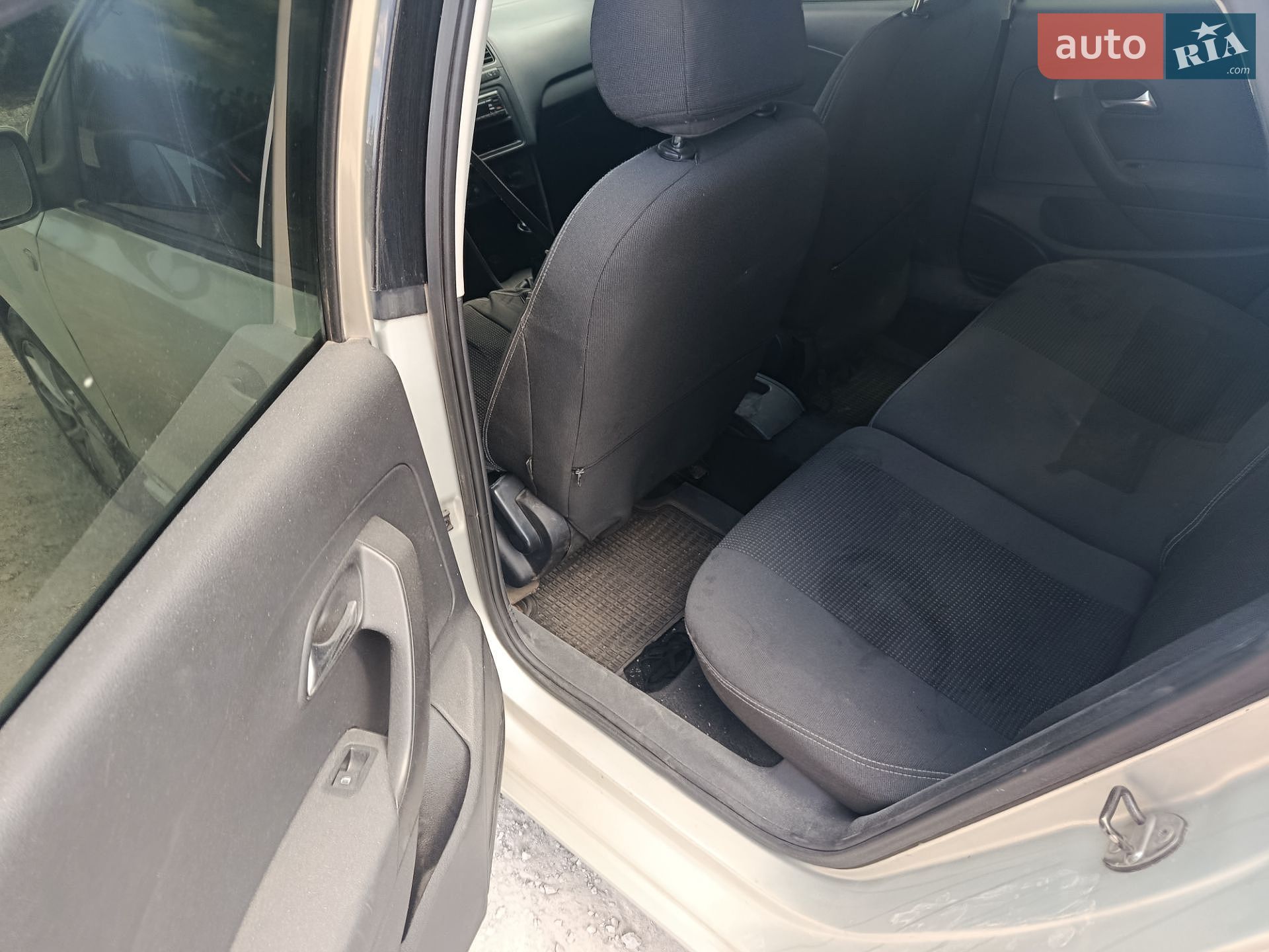Volkswagen Polo 2012 VIN XW8ZZZ61ZDG010304 фото оголошення 25 з 28