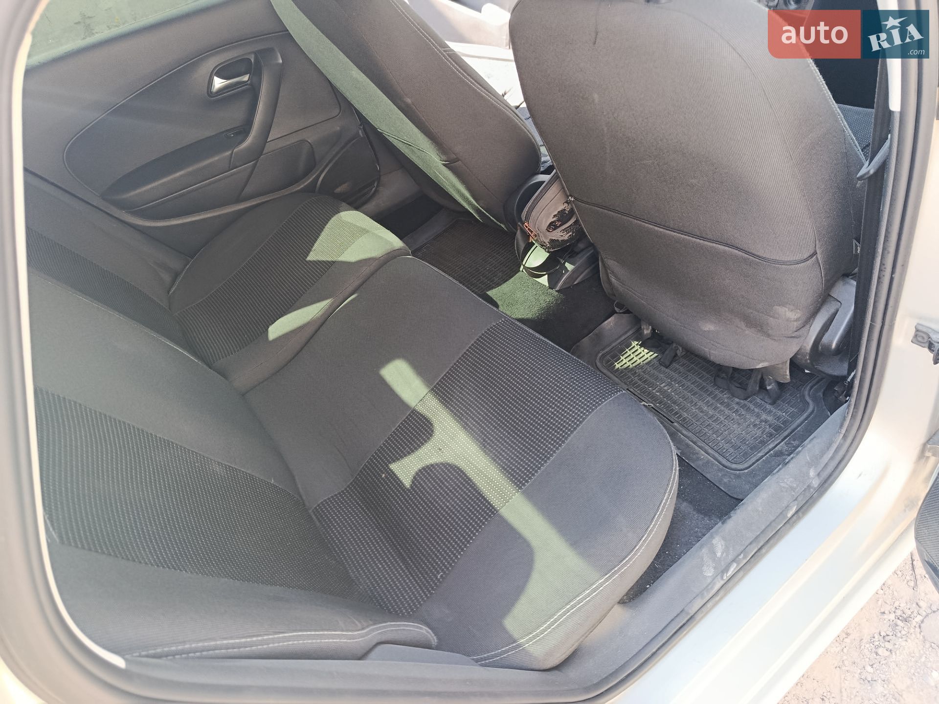 Volkswagen Polo 2012 VIN XW8ZZZ61ZDG010304 фото оголошення 20 з 28