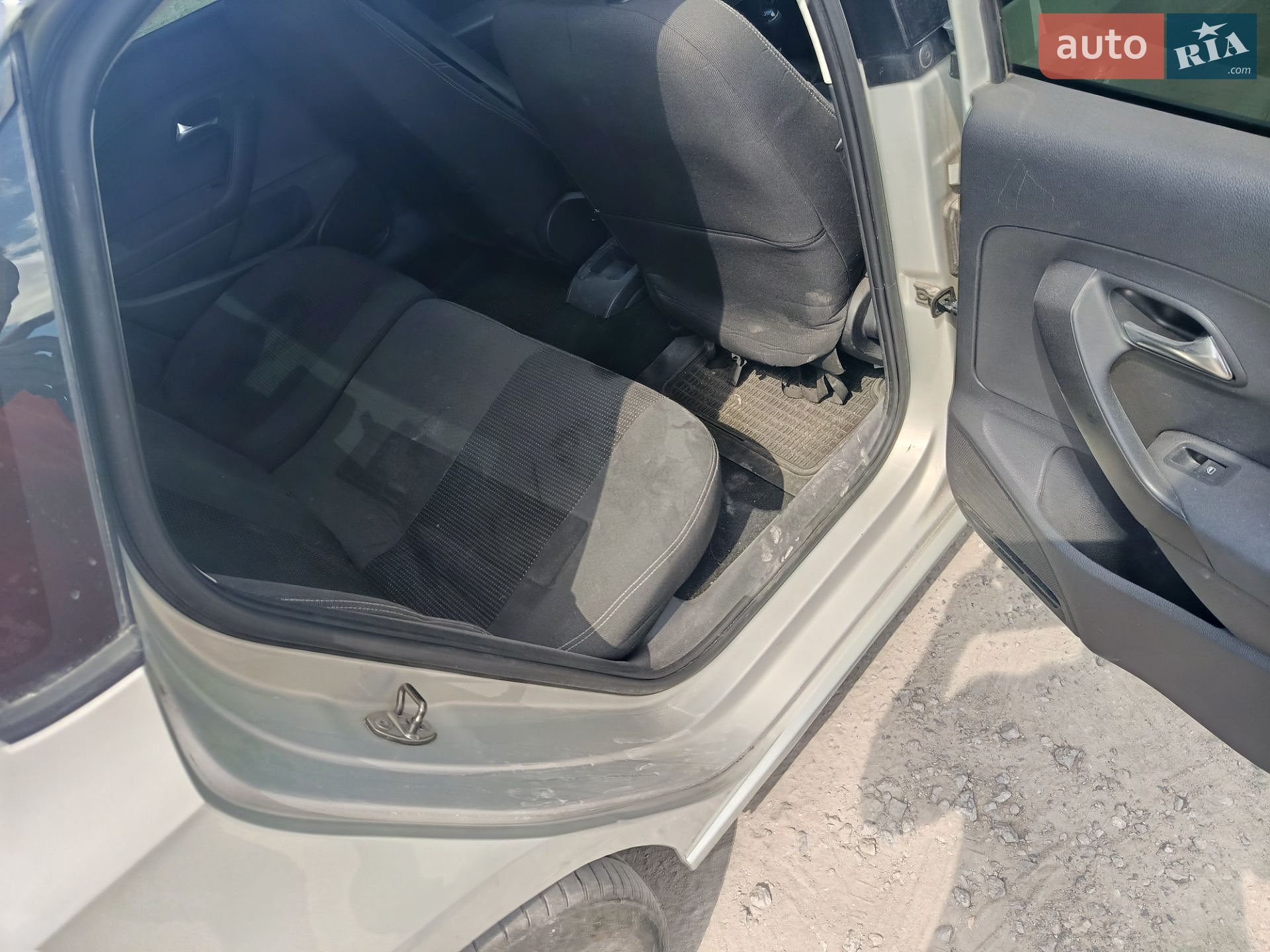 Volkswagen Polo 2012 VIN XW8ZZZ61ZDG010304 фото оголошення 24 з 28